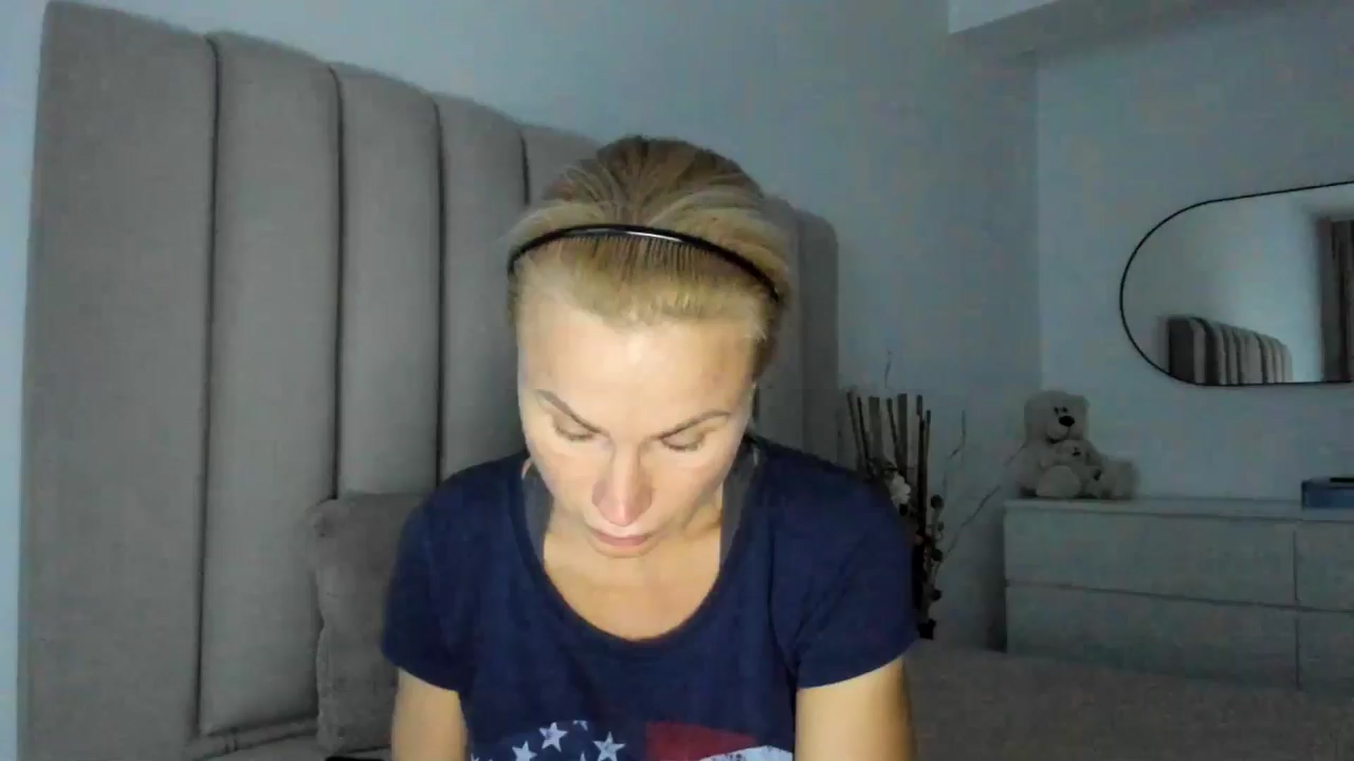 Gallery image thumbnail from Hrystina_'s myfreecams stream on, 12/04/2025, 16:56 image 9 of 20