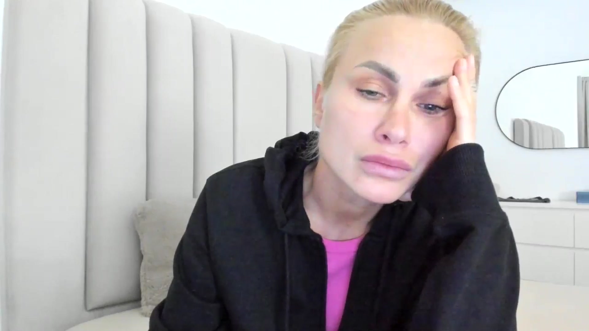 Gallery image thumbnail from Hrystina_'s myfreecams stream on, 12/08/2025, 18:55 image 8 of 20