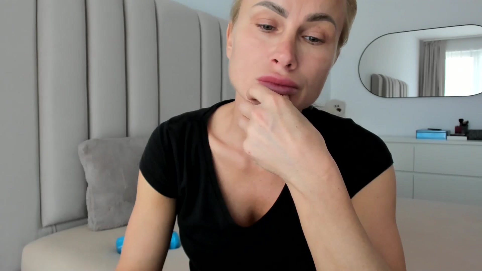 Gallery image thumbnail from Hrystina_'s myfreecams stream on, 12/09/2025, 14:58 image 10 of 20