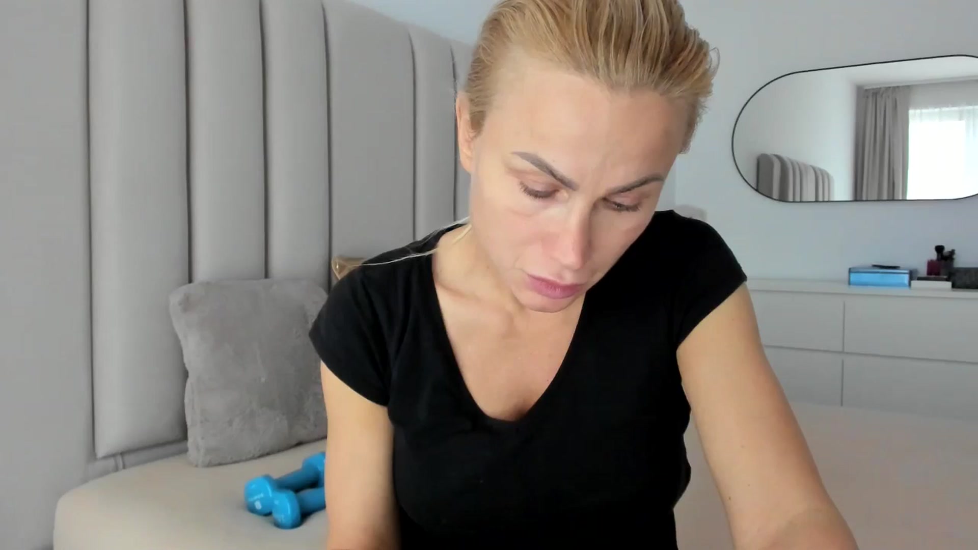 Gallery image thumbnail from Hrystina_'s myfreecams stream on, 12/09/2025, 14:58 image 13 of 20