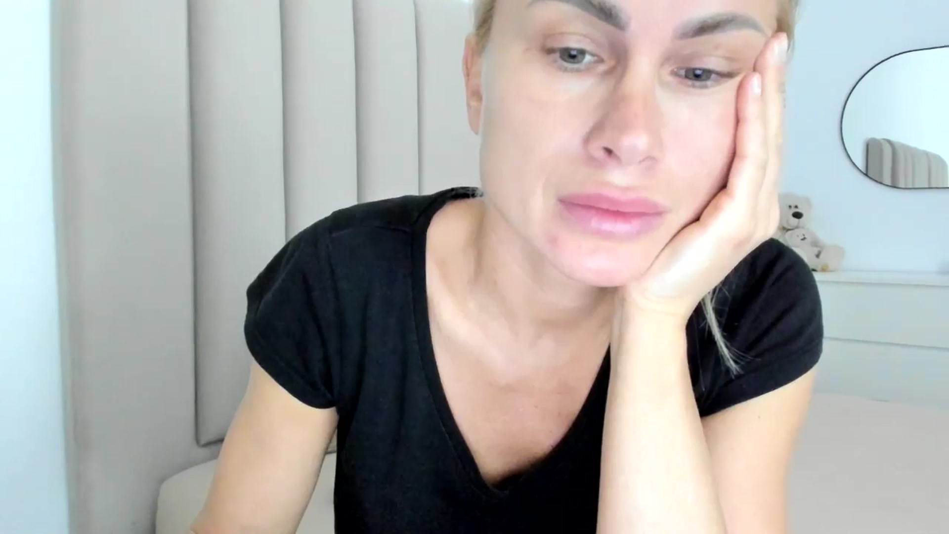 Gallery image thumbnail from Hrystina_'s myfreecams stream on, 12/09/2025, 14:58 image 20 of 20