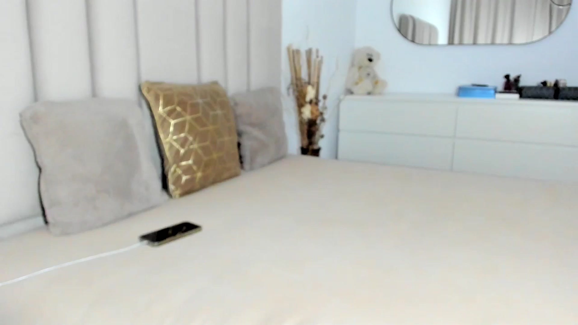 Gallery image thumbnail from Hrystina_'s myfreecams stream on, 12/10/2025, 17:31 image 10 of 20