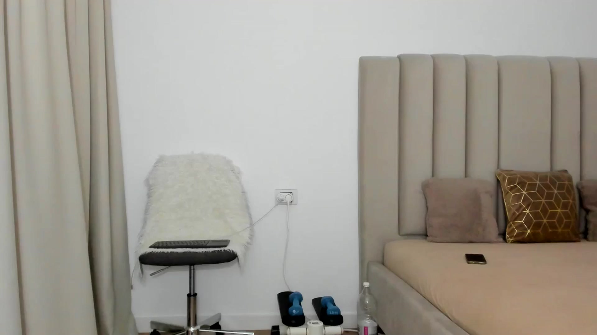 Gallery image thumbnail from Hrystina_'s myfreecams stream on, 12/11/2025, 17:04 image 13 of 20
