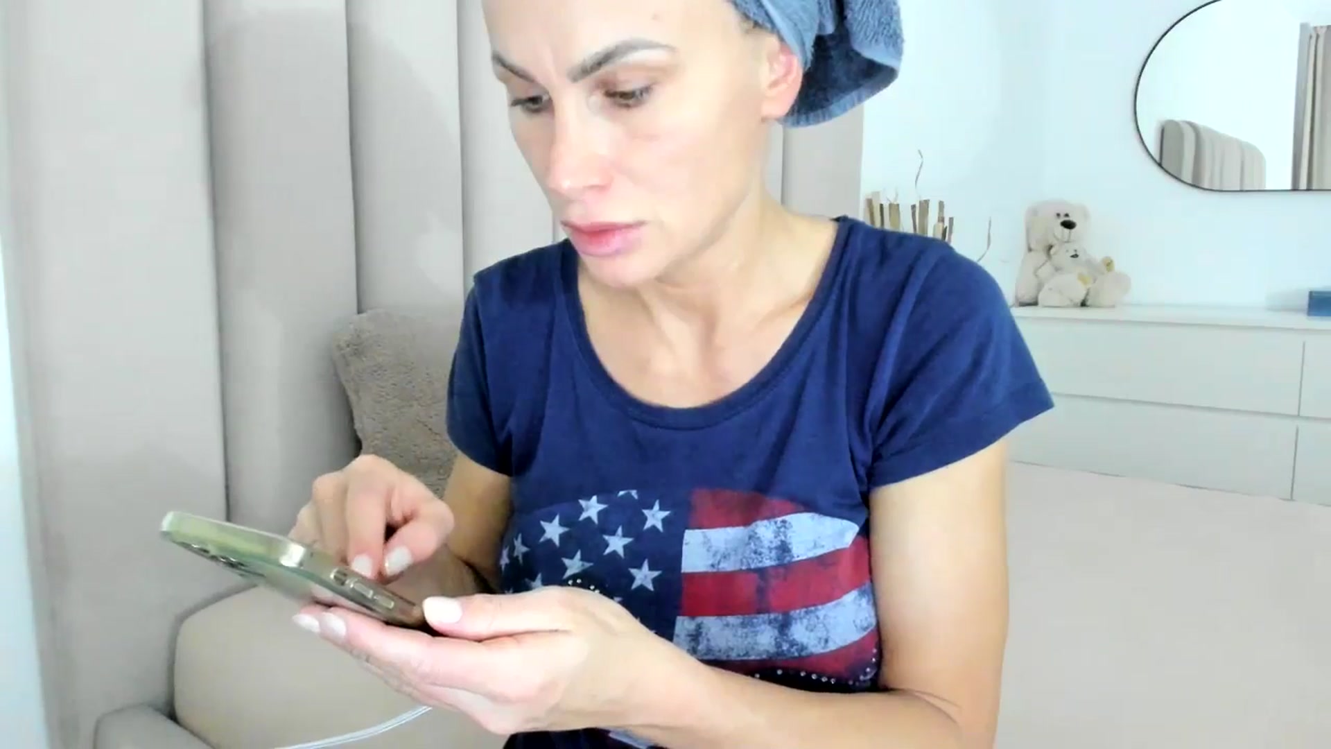 Gallery image thumbnail from Hrystina_'s myfreecams stream on, 12/12/2025, 17:23 image 7 of 20