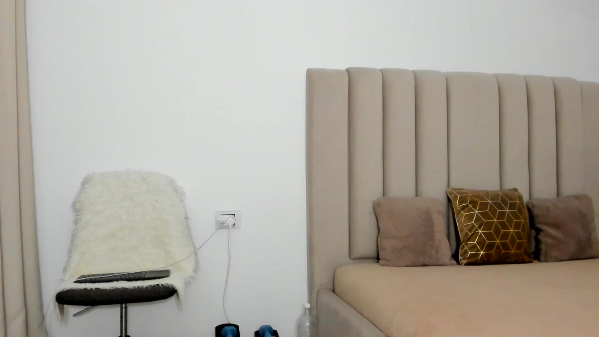 Gallery image thumbnail from Hrystina_'s myfreecams stream on, 12/13/2025, 17:08 image 17 of 20