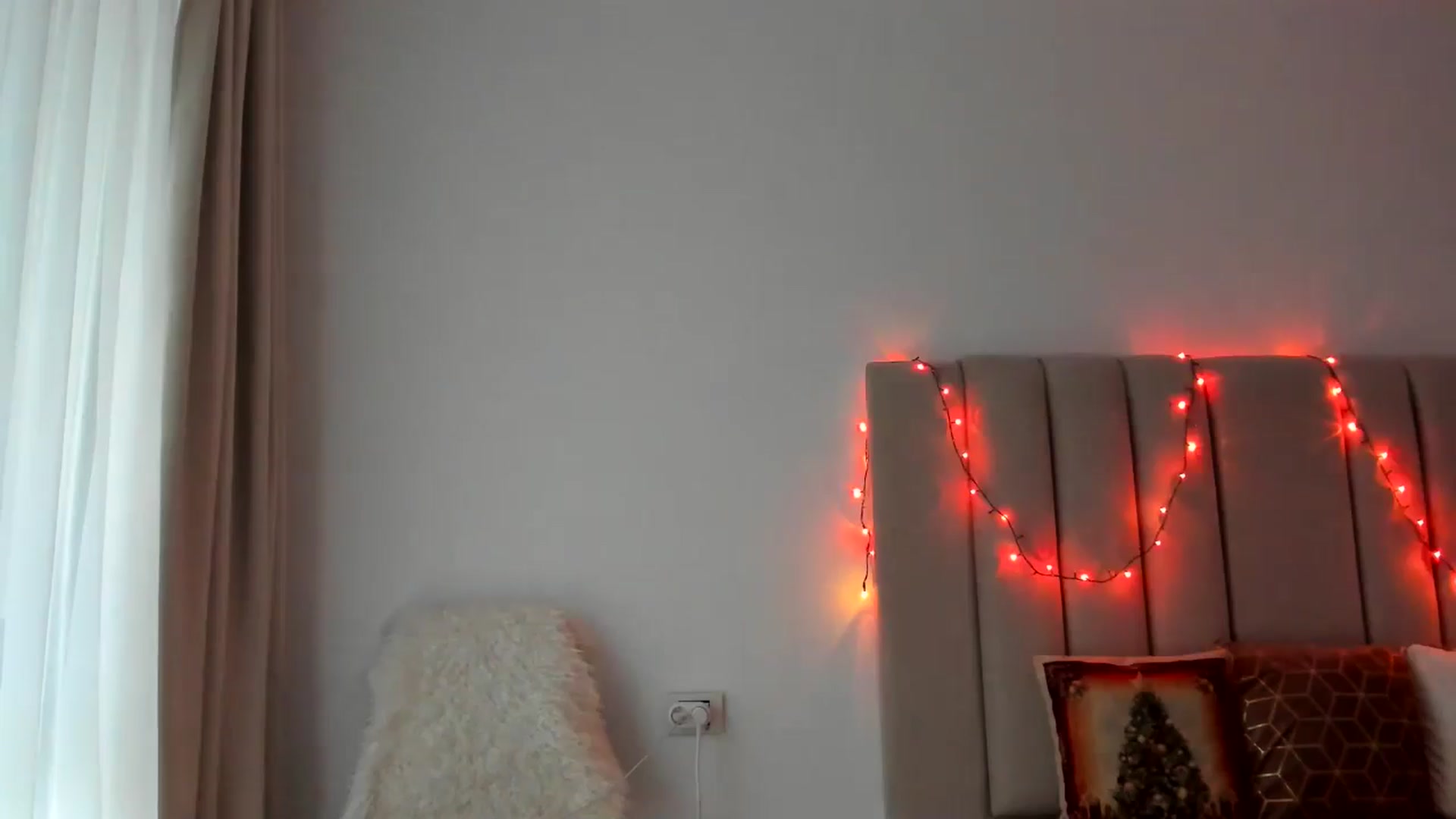 Gallery image thumbnail from Hrystina_'s myfreecams stream on, 12/15/2025, 17:08 image 5 of 20