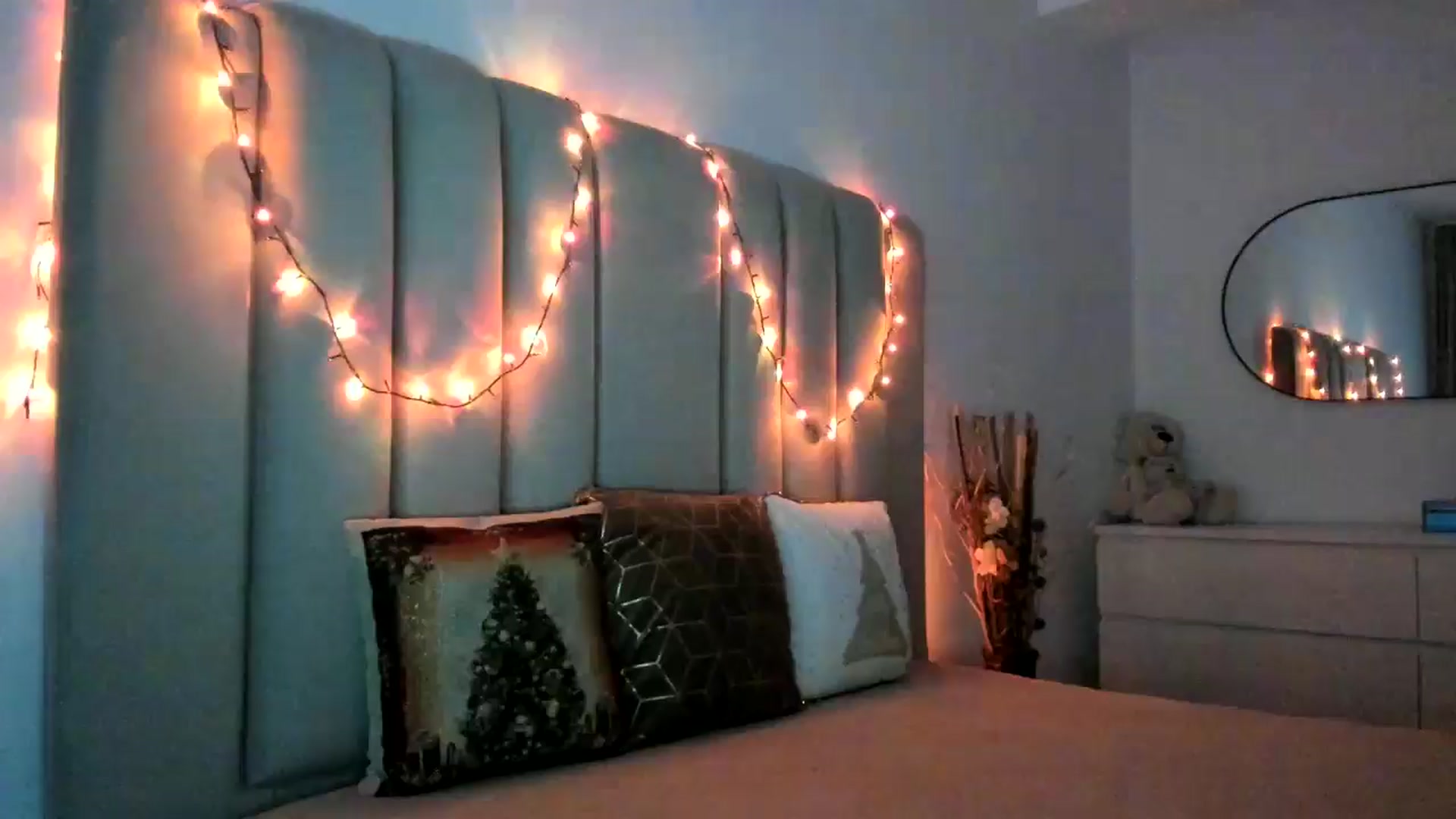Gallery image thumbnail from Hrystina_'s myfreecams stream on, 12/16/2025, 17:40 image 4 of 20