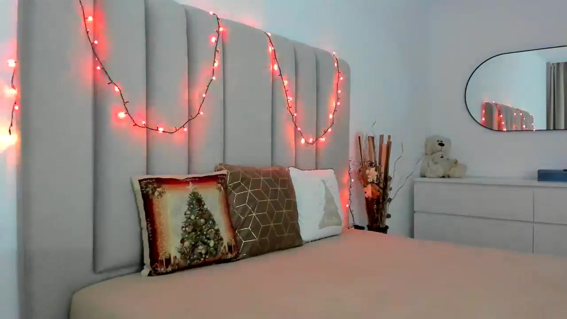 Gallery image thumbnail from Hrystina_'s myfreecams stream on, 12/17/2025, 15:07 image 20 of 20