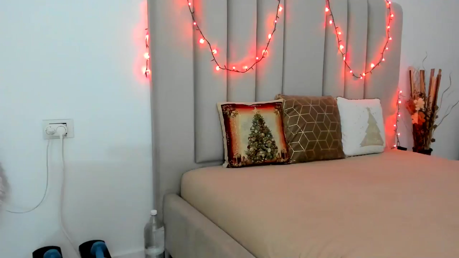 Gallery image thumbnail from Hrystina_'s myfreecams stream on, 12/17/2025, 16:26 image 8 of 20