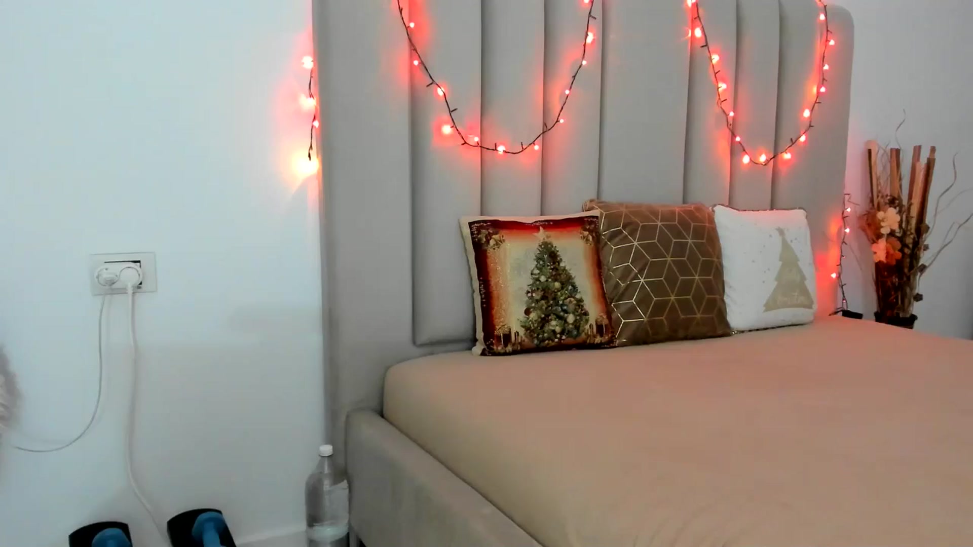 Gallery image thumbnail from Hrystina_'s myfreecams stream on, 12/17/2025, 16:26 image 7 of 20