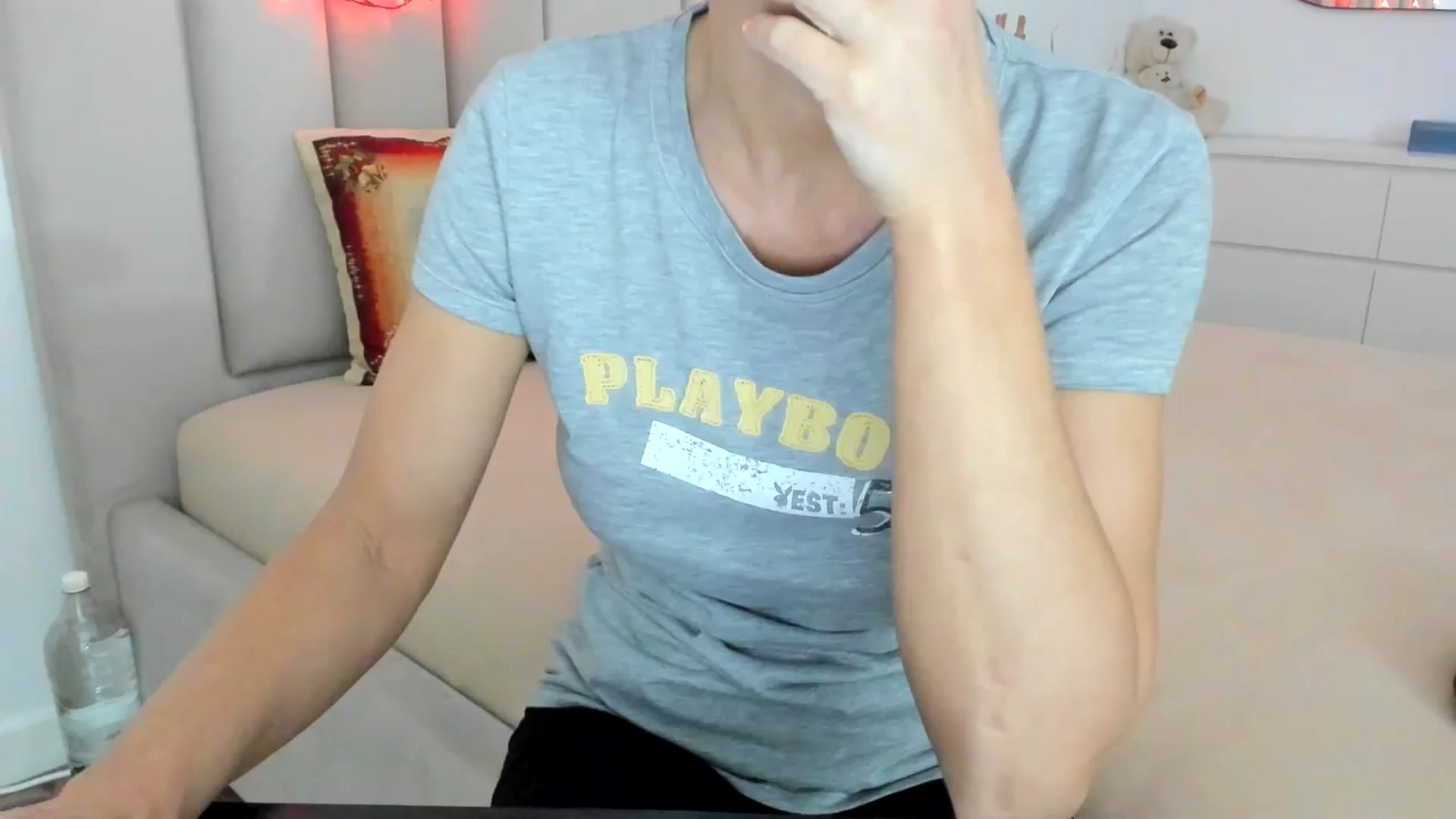 Gallery image thumbnail from Hrystina_'s myfreecams stream on, 12/17/2025, 16:26 image 10 of 20