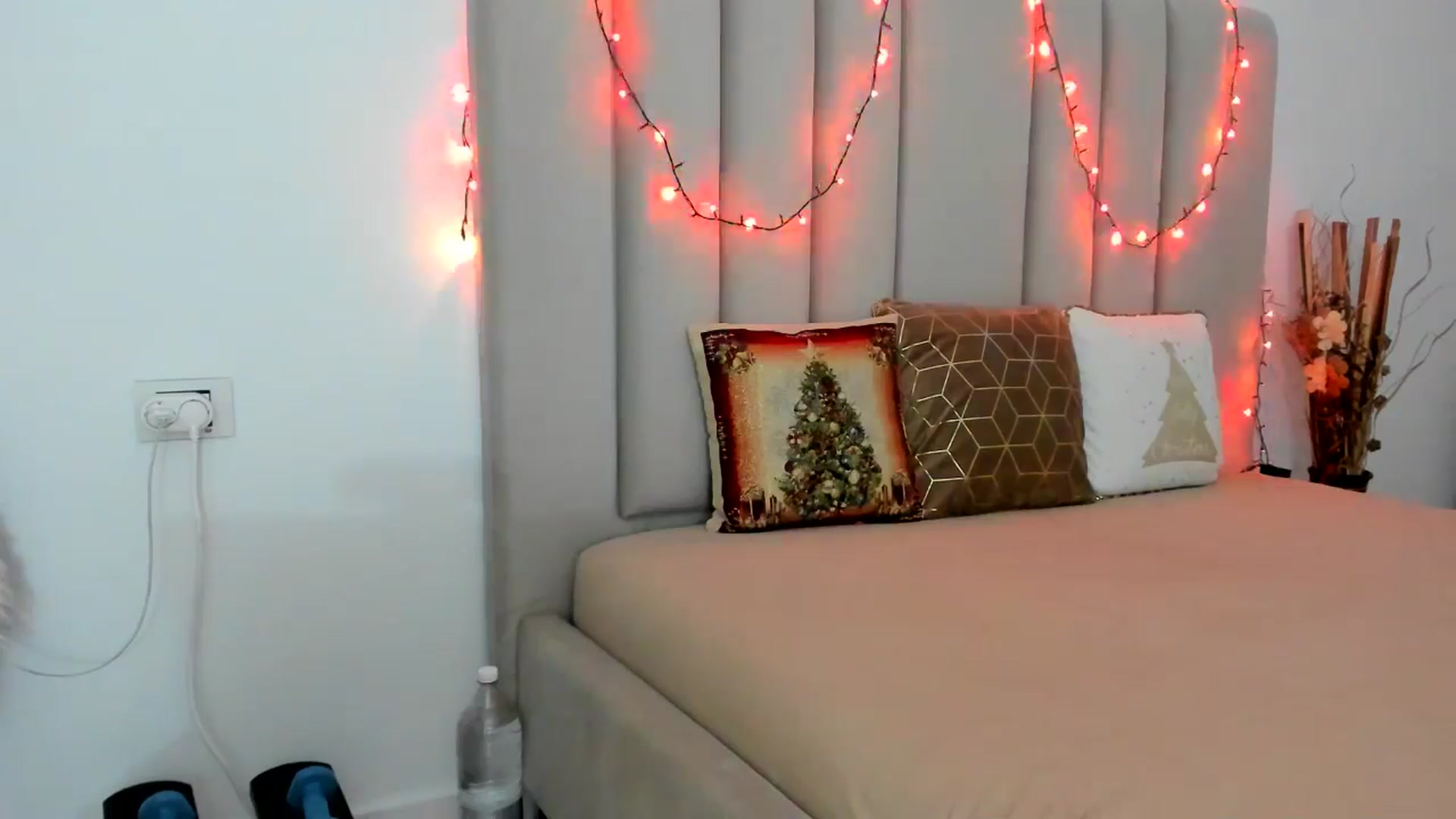 Gallery image thumbnail from Hrystina_'s myfreecams stream on, 12/17/2025, 16:26 image 6 of 20