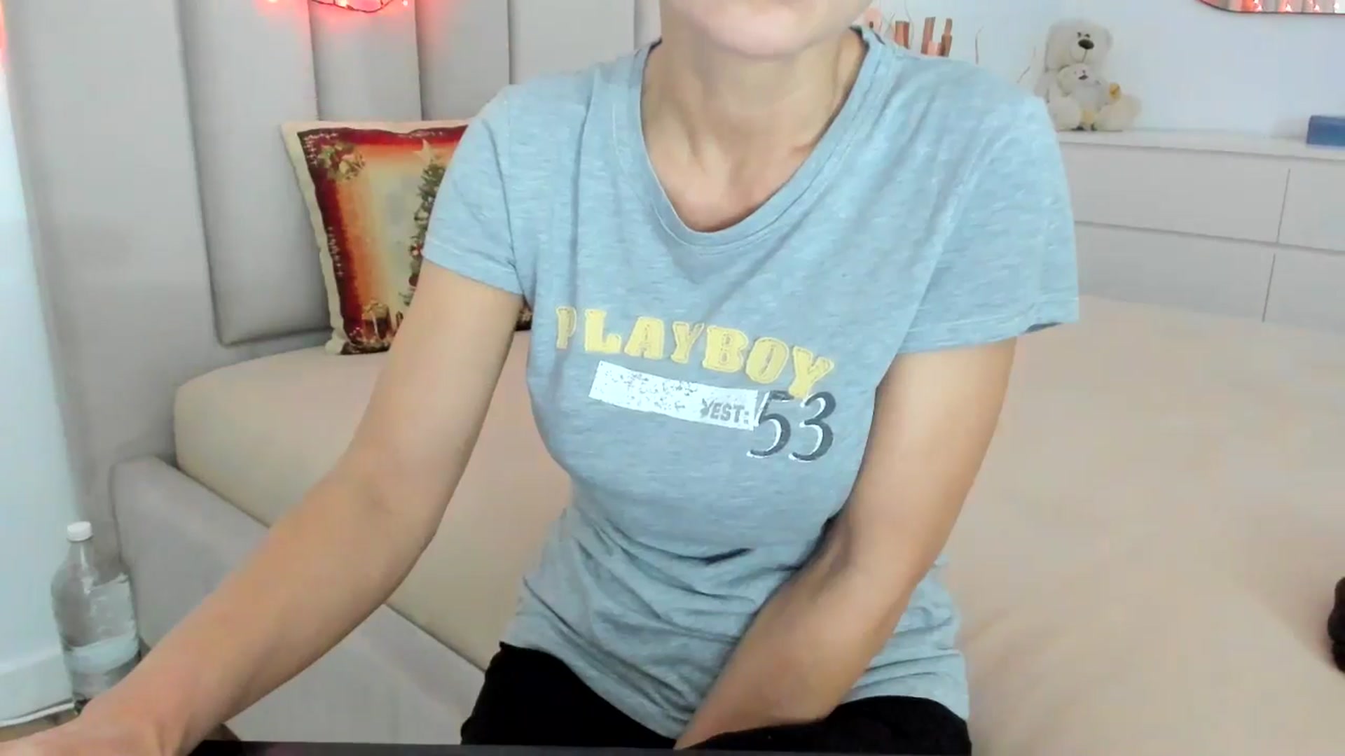 Gallery image thumbnail from Hrystina_'s myfreecams stream on, 12/17/2025, 16:26 image 15 of 20