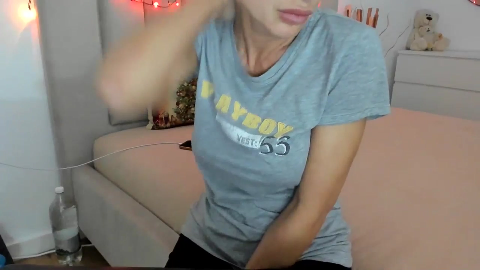 Gallery image thumbnail from Hrystina_'s myfreecams stream on, 12/17/2025, 16:26 image 17 of 20