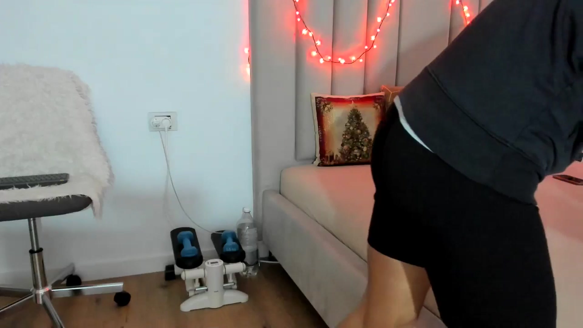 Gallery image thumbnail from Hrystina_'s myfreecams stream on, 12/18/2025, 17:20 image 18 of 20