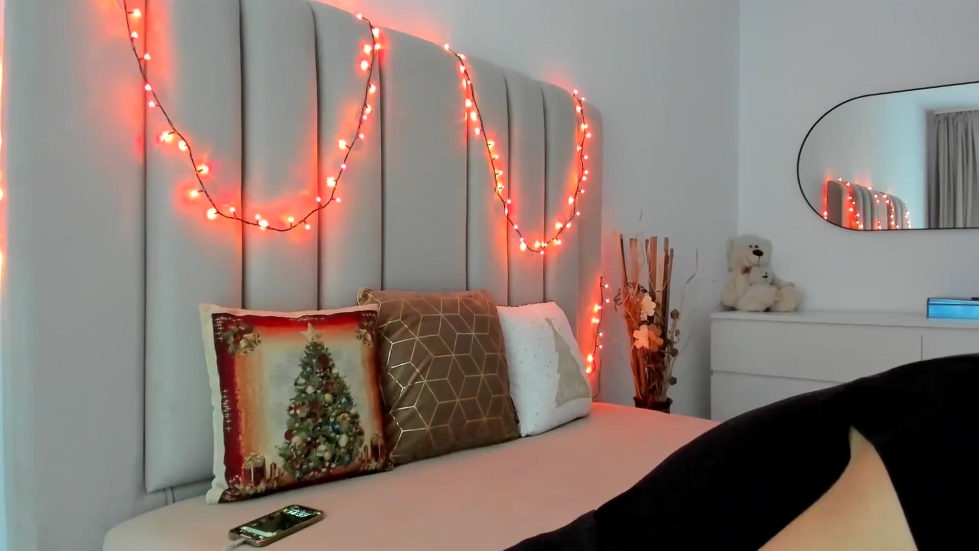 Gallery image thumbnail from Hrystina_'s myfreecams stream on, 12/20/2025, 13:19 image 14 of 20