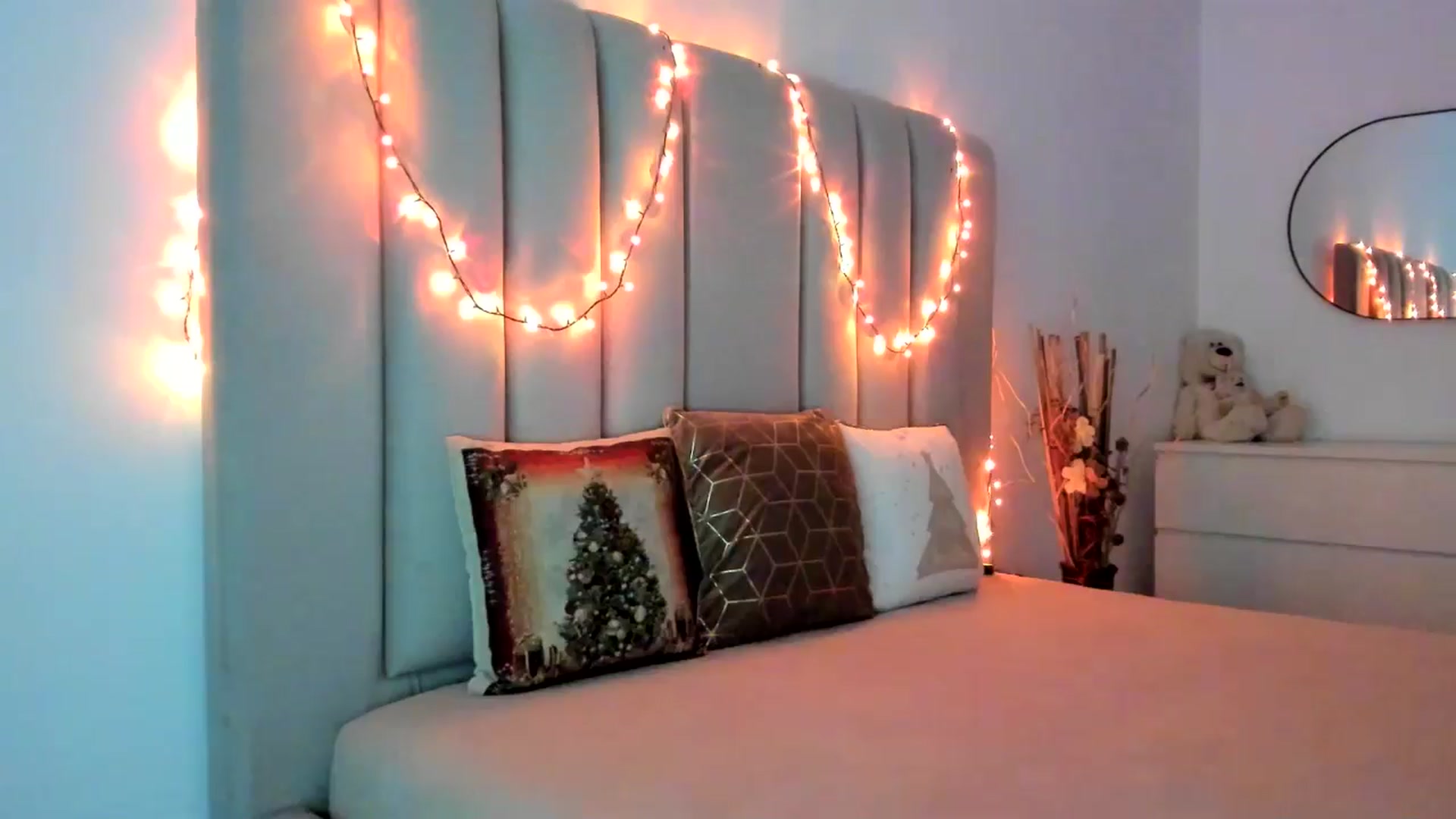 Gallery image thumbnail from Hrystina_'s myfreecams stream on, 12/23/2025, 16:15 image 11 of 20