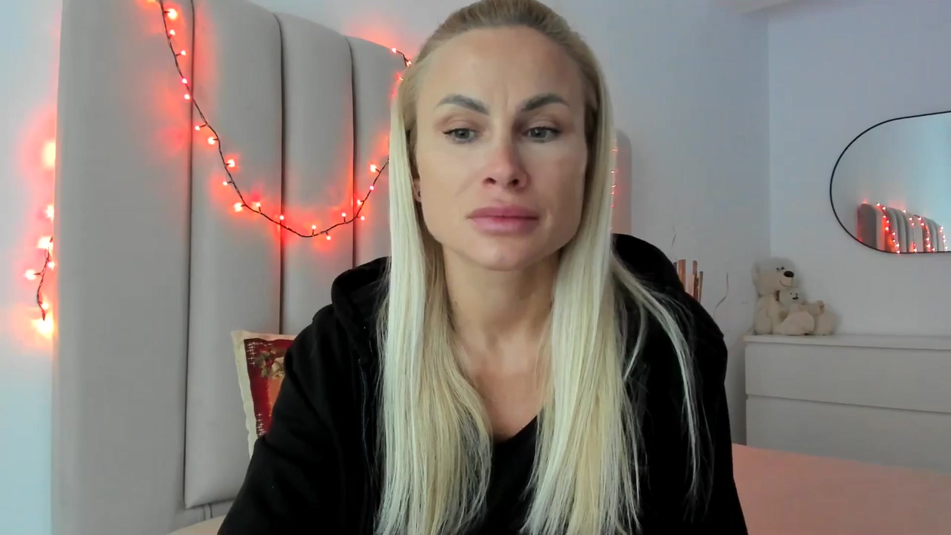 Gallery image thumbnail from Hrystina_'s myfreecams stream on, 12/26/2025, 16:07 image 8 of 20