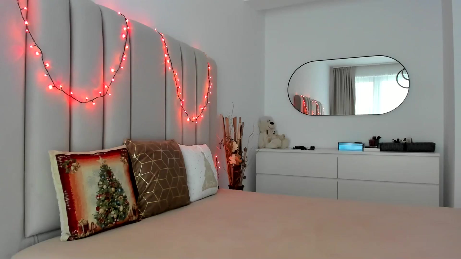 Gallery image thumbnail from Hrystina_'s myfreecams stream on, 12/27/2025, 12:05 image 20 of 20