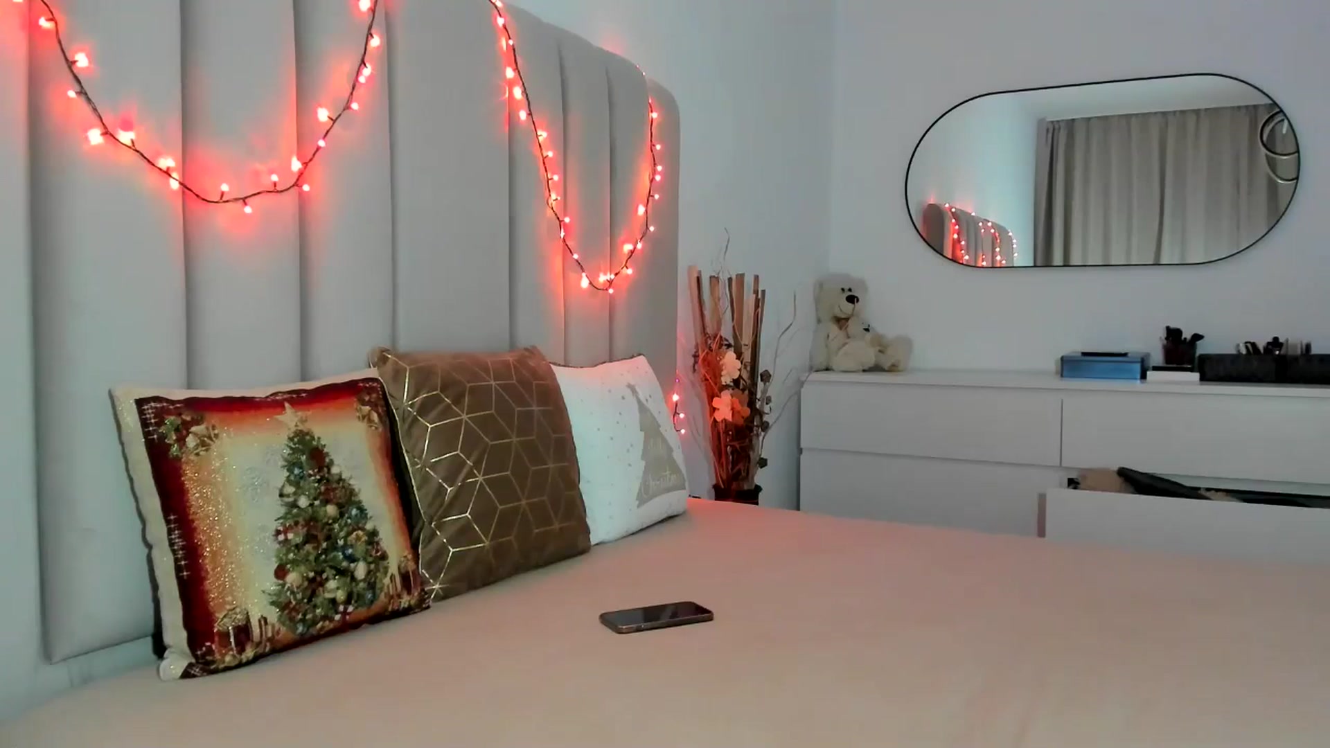 Gallery image thumbnail from Hrystina_'s myfreecams stream on, 12/30/2025, 16:18 image 19 of 20