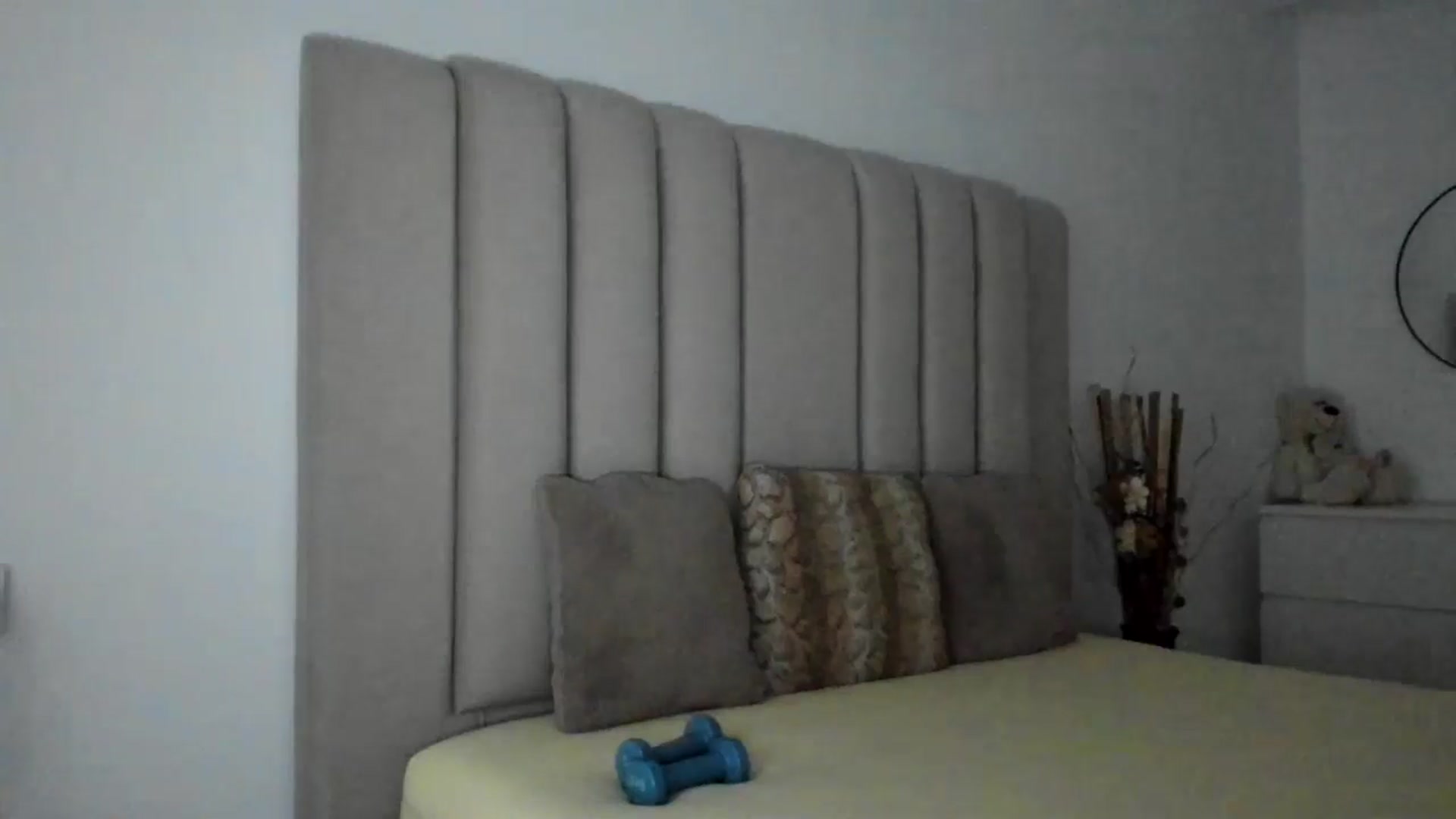 Gallery image thumbnail from Hrystina_'s myfreecams stream on, 01/02/2026, 15:19 image 17 of 20