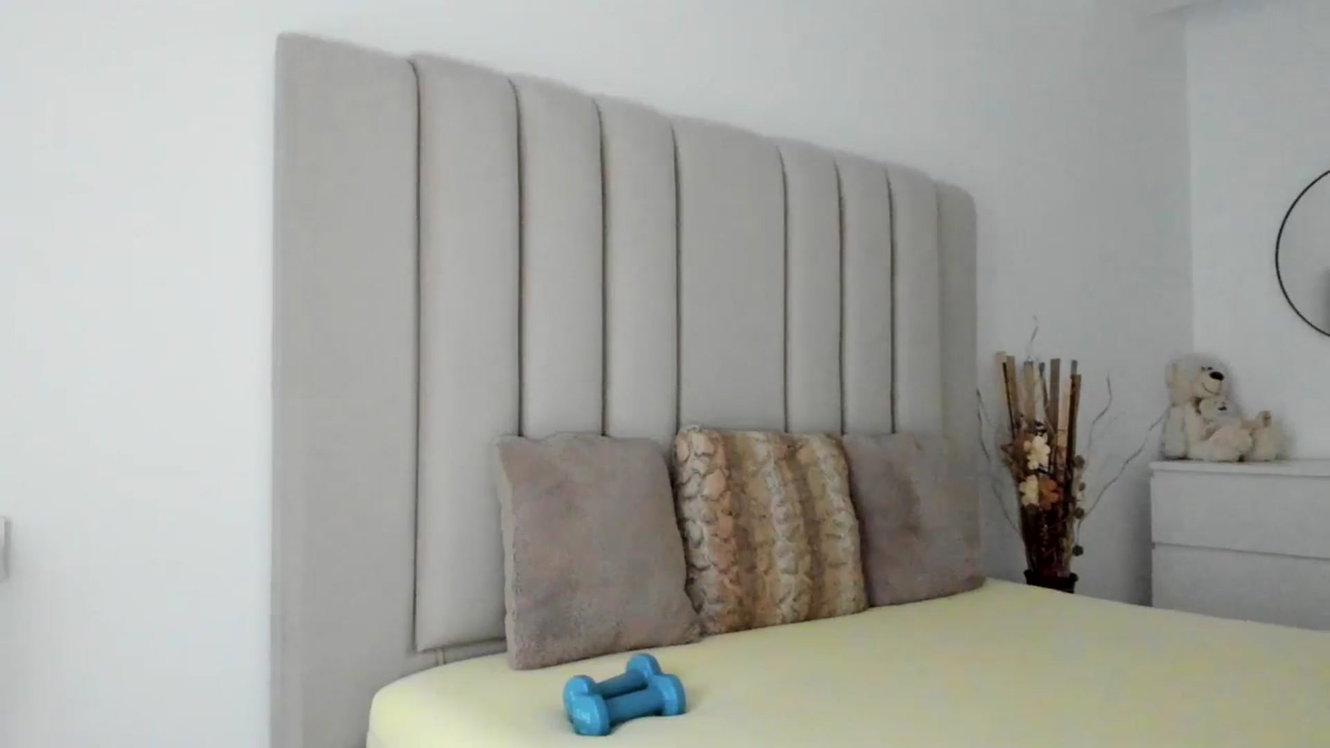 Gallery image thumbnail from Hrystina_'s myfreecams stream on, 01/02/2026, 15:19 image 16 of 20