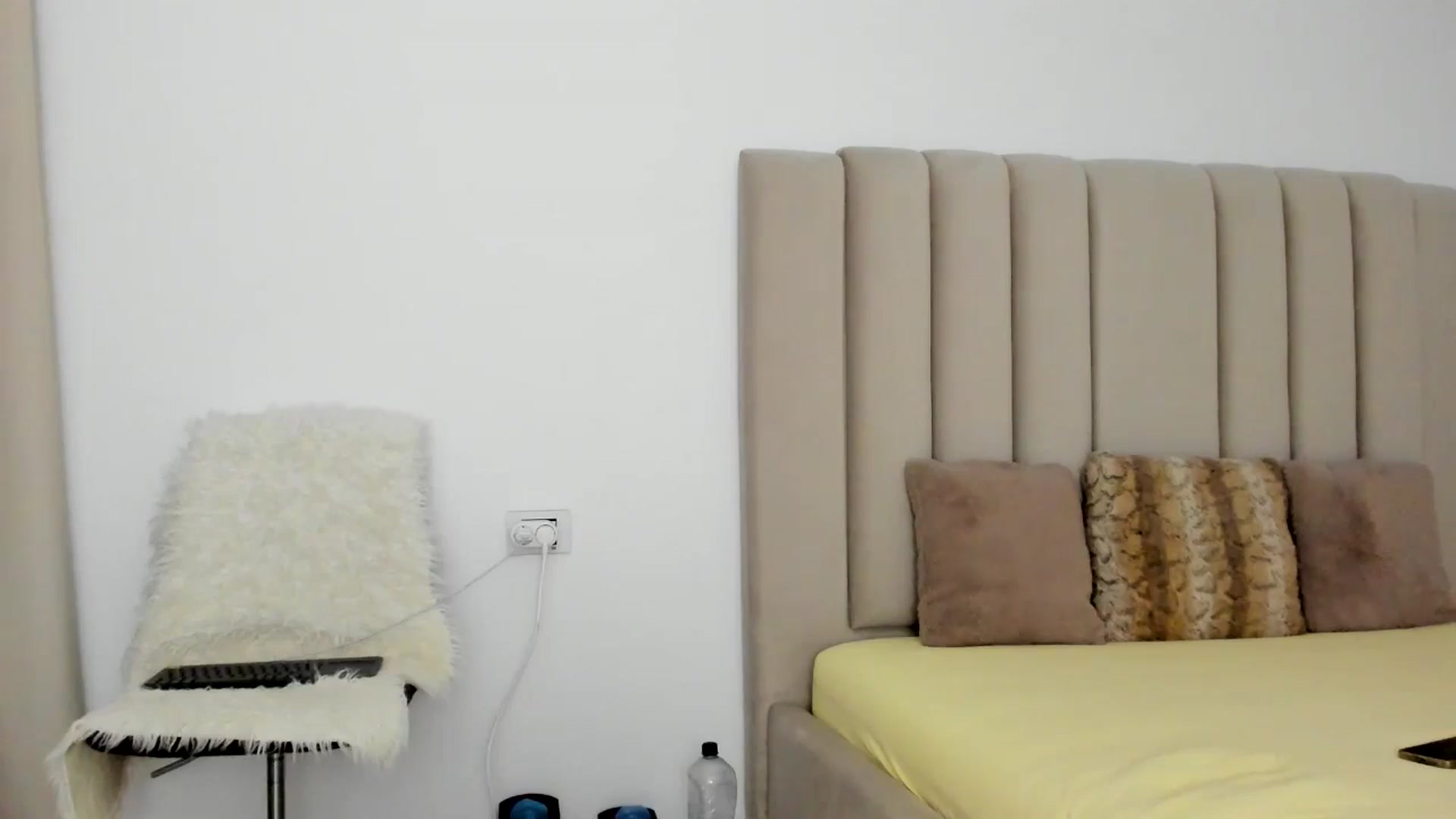 Gallery image thumbnail from Hrystina_'s myfreecams stream on, 01/02/2026, 21:06 image 14 of 20