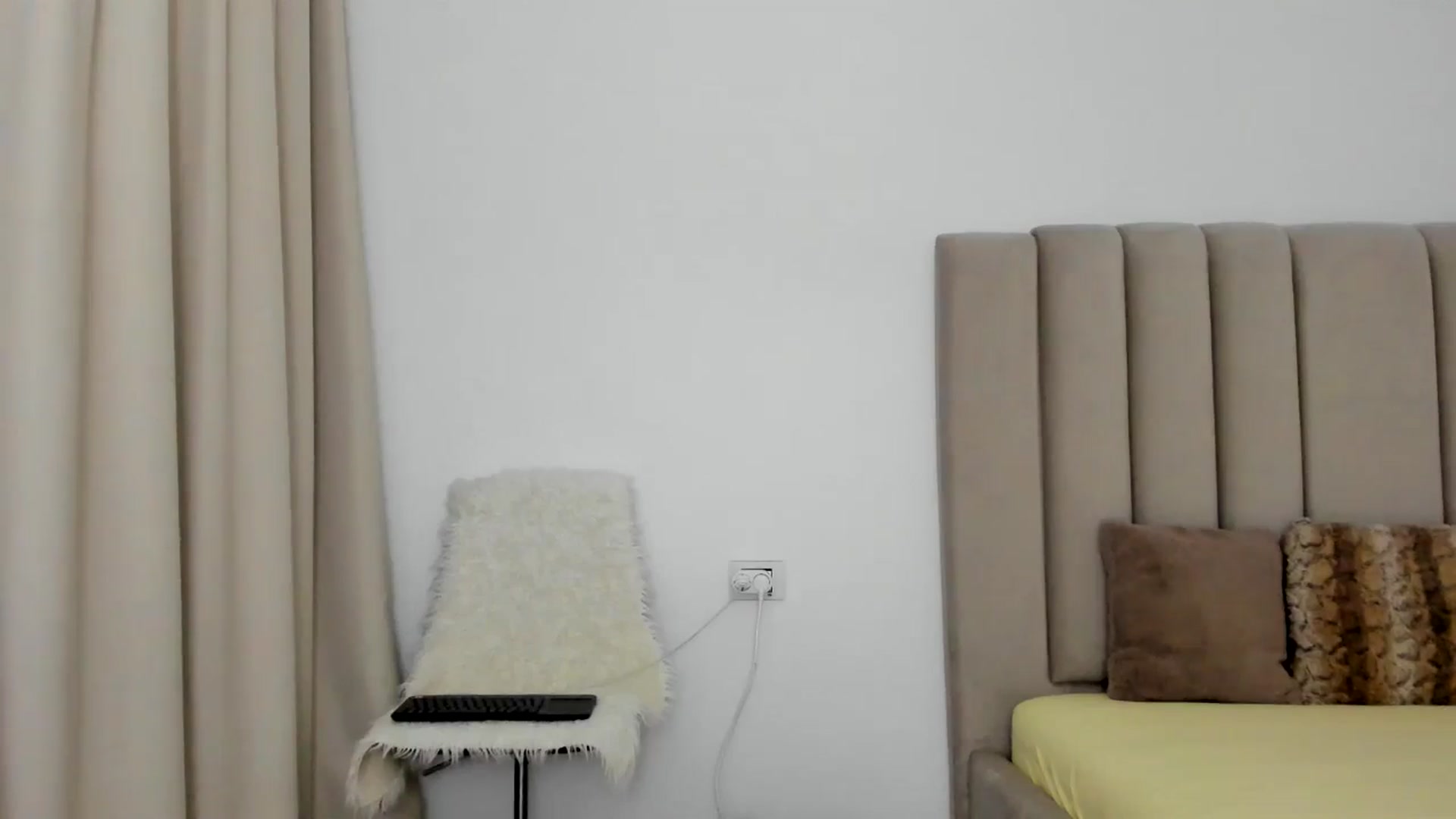 Gallery image thumbnail from Hrystina_'s myfreecams stream on, 01/09/2026, 16:25 image 9 of 20