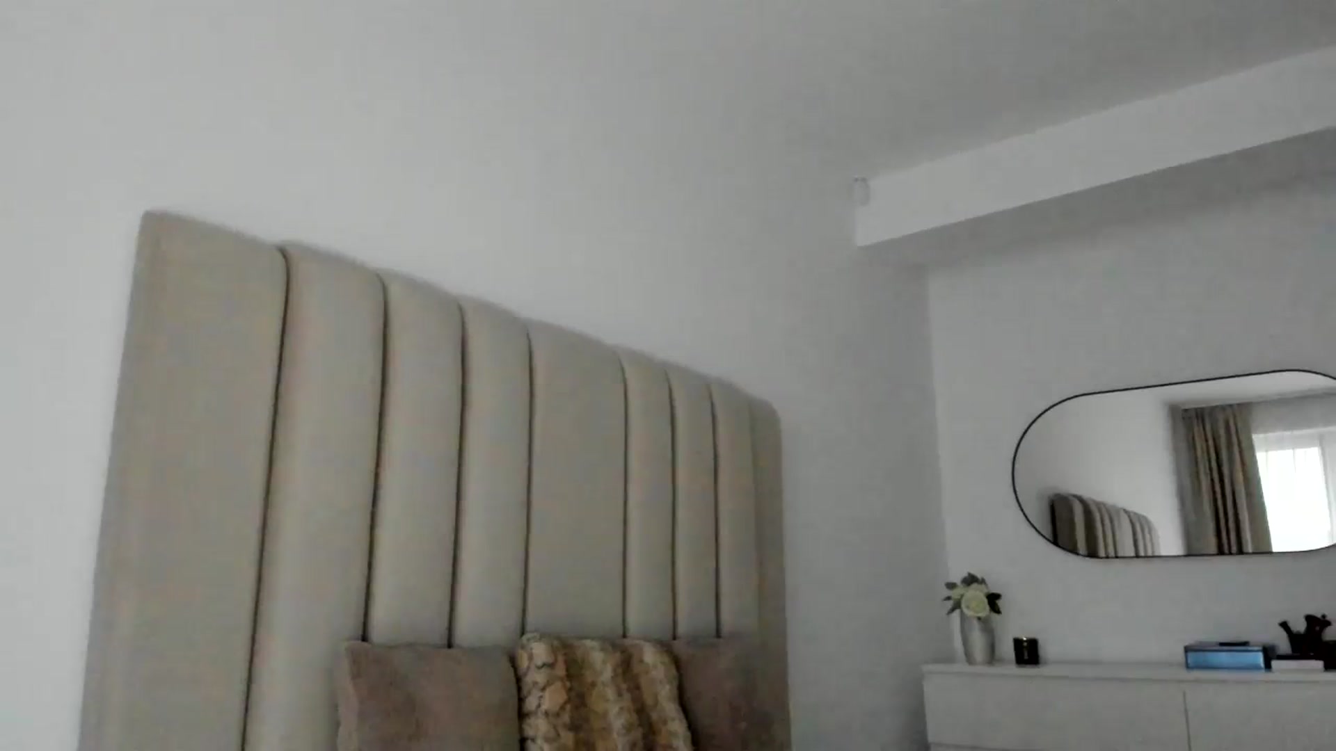 Gallery image thumbnail from Hrystina_'s myfreecams stream on, 01/10/2026, 15:47 image 16 of 20