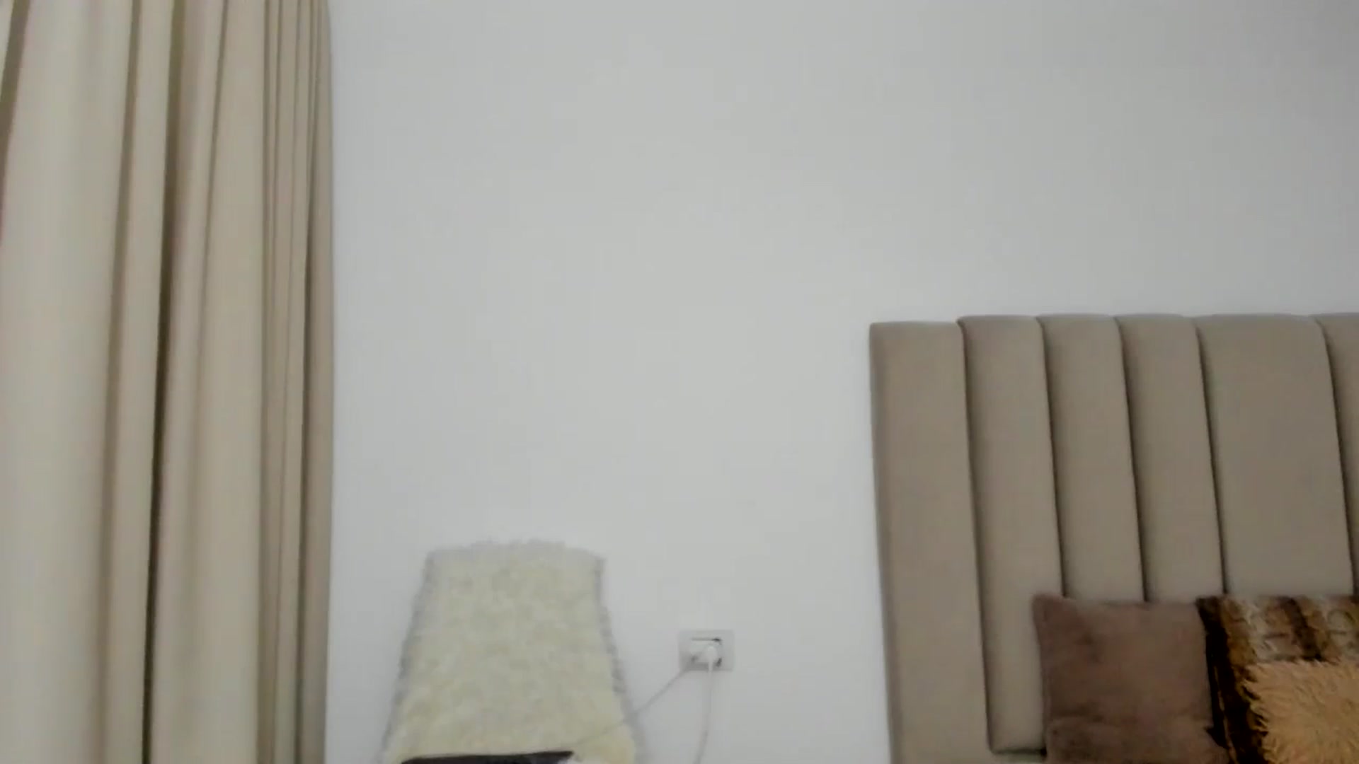 Gallery image thumbnail from Hrystina_'s myfreecams stream on, 01/20/2026, 16:11 image 20 of 20