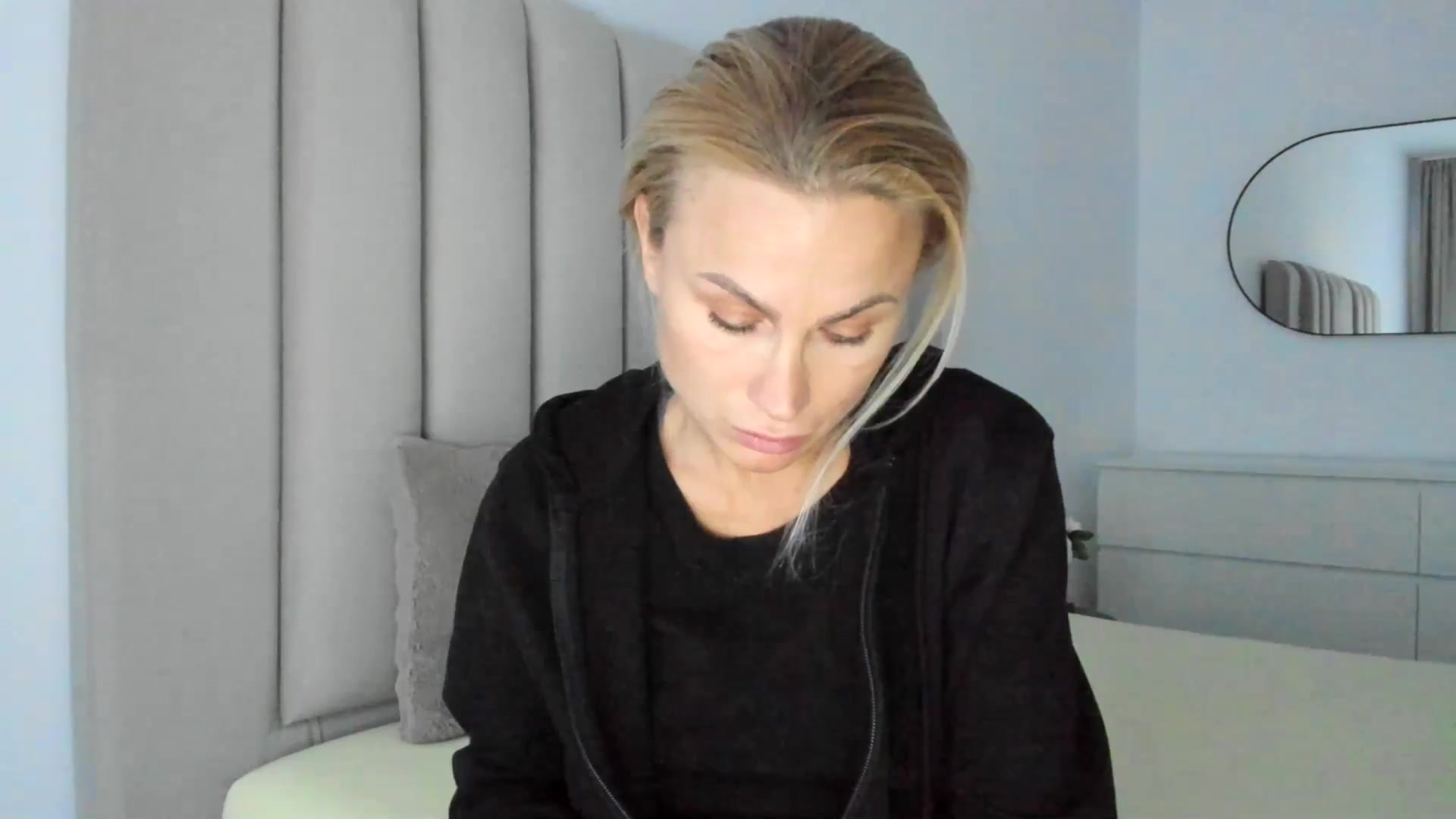 Gallery image thumbnail from Hrystina_'s myfreecams stream on, 01/21/2026, 15:30 image 19 of 20