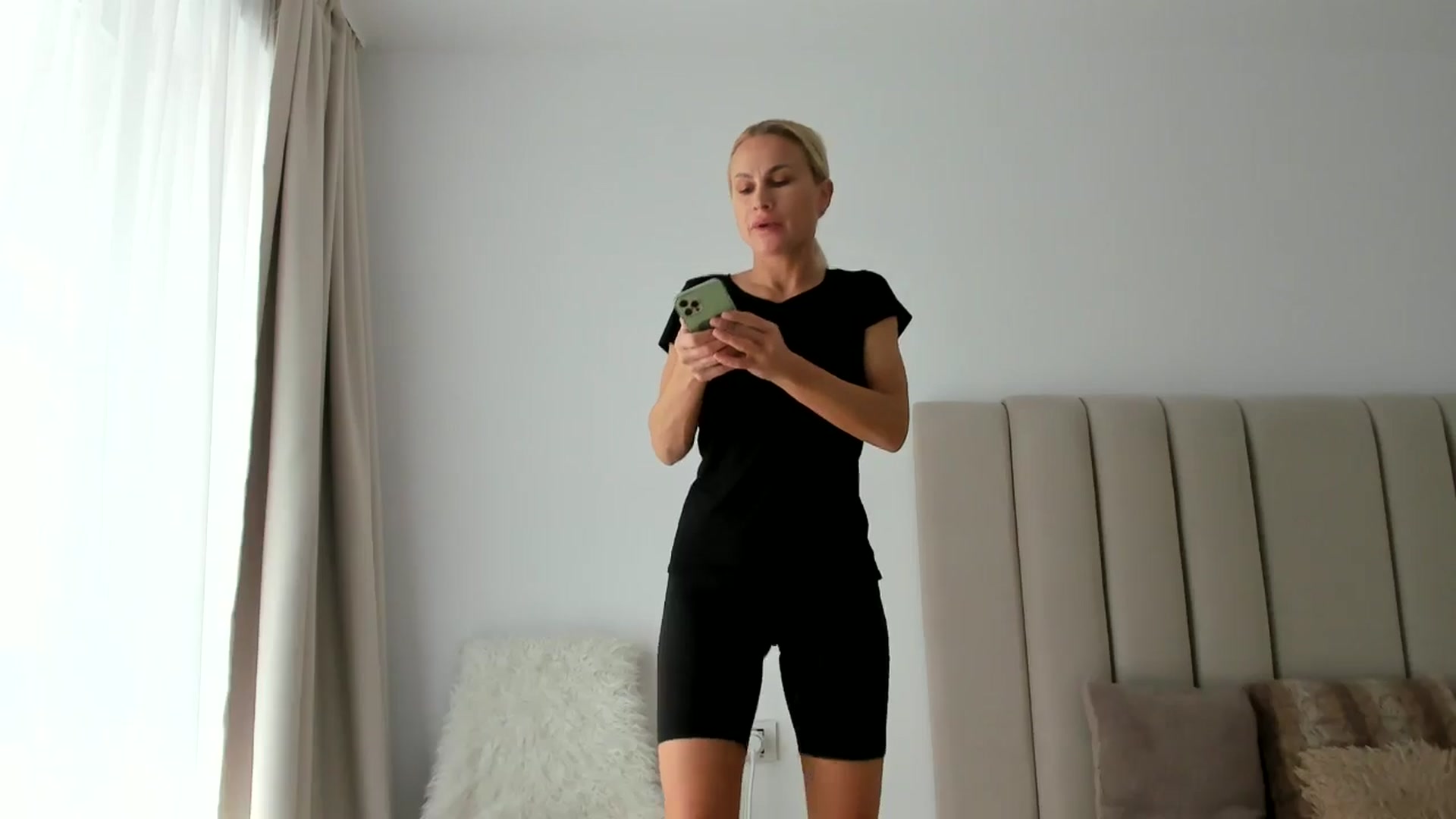 Gallery image thumbnail from Hrystina_'s myfreecams stream on, 01/21/2026, 15:30 image 6 of 20