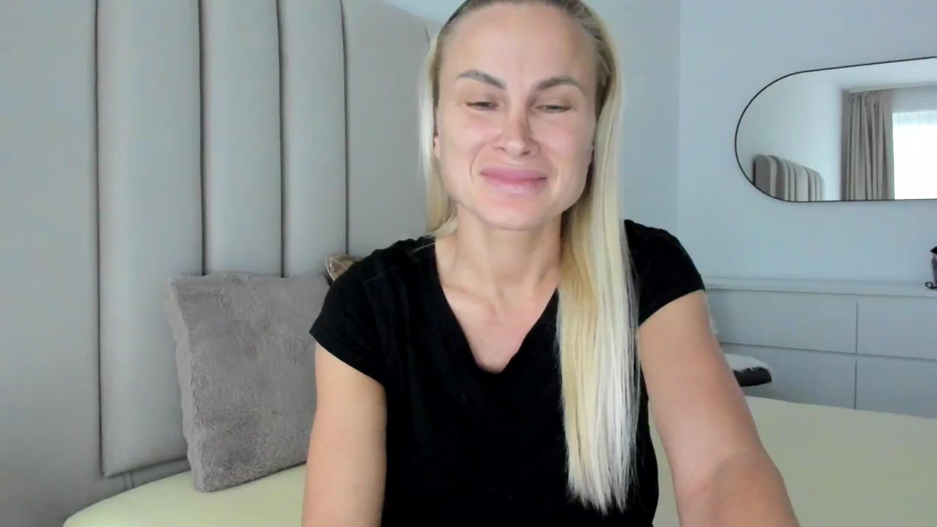 Gallery image thumbnail from Hrystina_'s myfreecams stream on, 01/27/2026, 15:03 image 14 of 20
