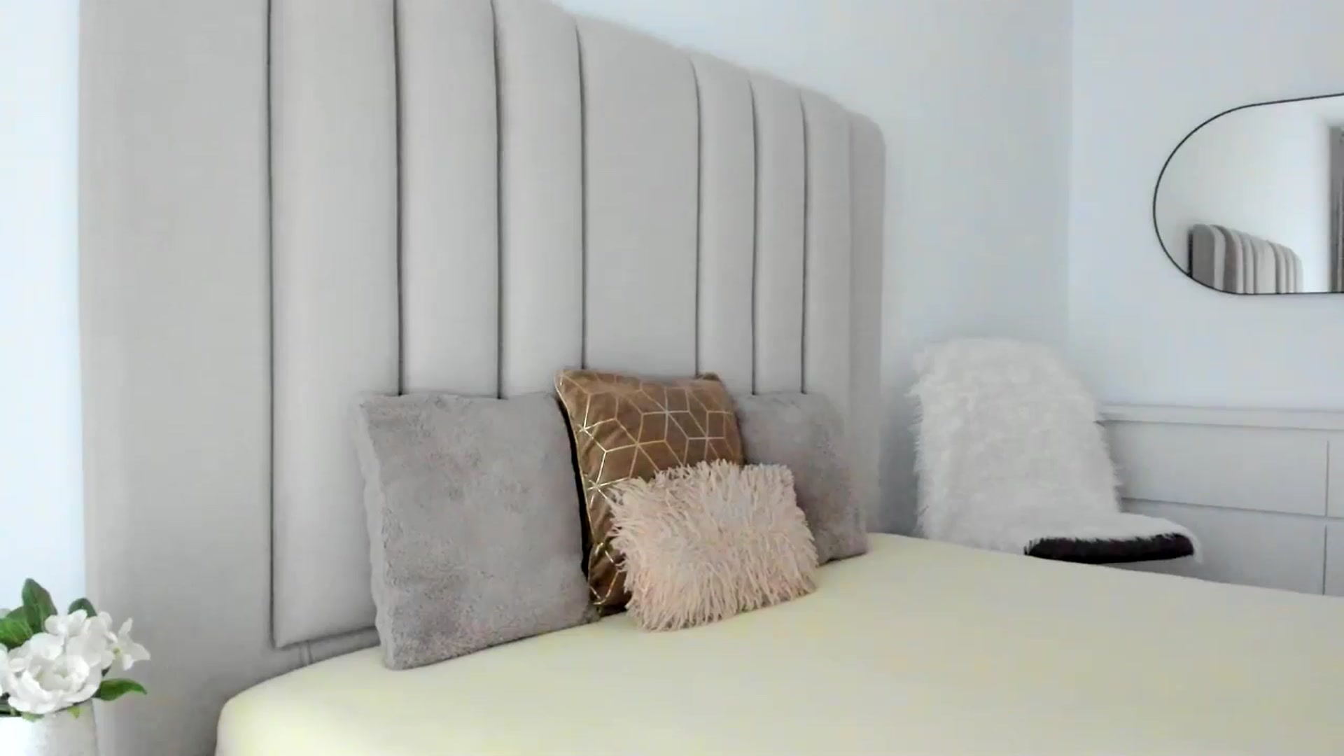 Gallery image thumbnail from Hrystina_'s myfreecams stream on, 01/27/2026, 15:03 image 16 of 20
