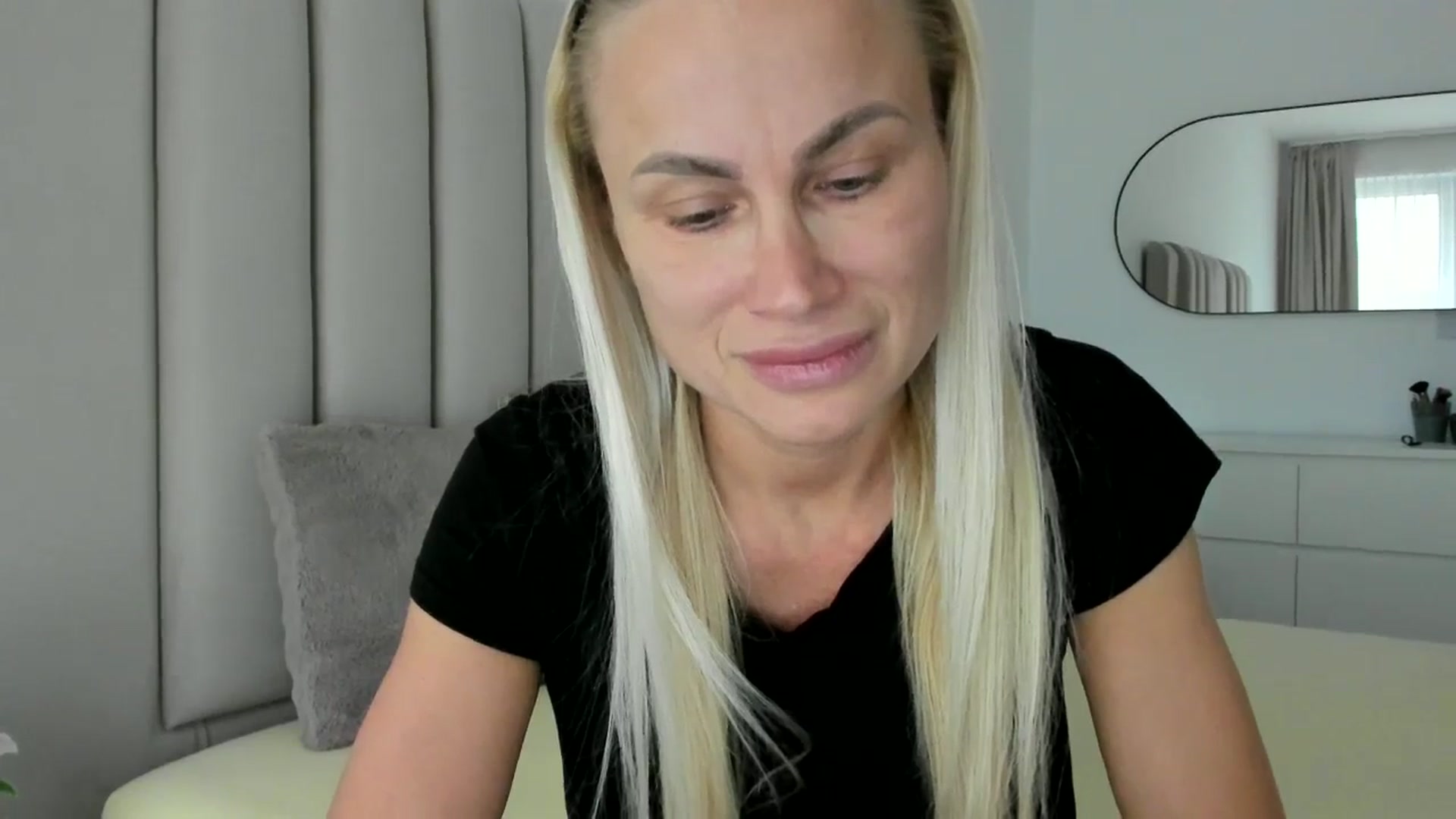 Gallery image thumbnail from Hrystina_'s myfreecams stream on, 01/27/2026, 15:03 image 10 of 20