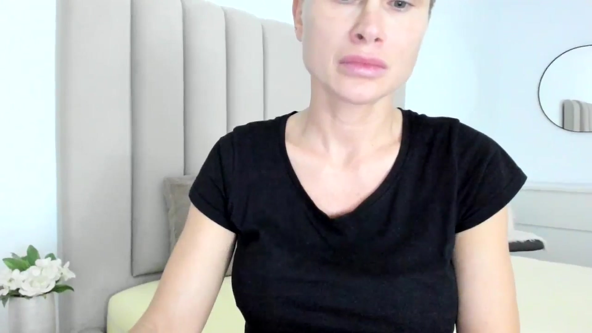 Gallery image thumbnail from Hrystina_'s myfreecams stream on, 01/27/2026, 17:12 image 20 of 20