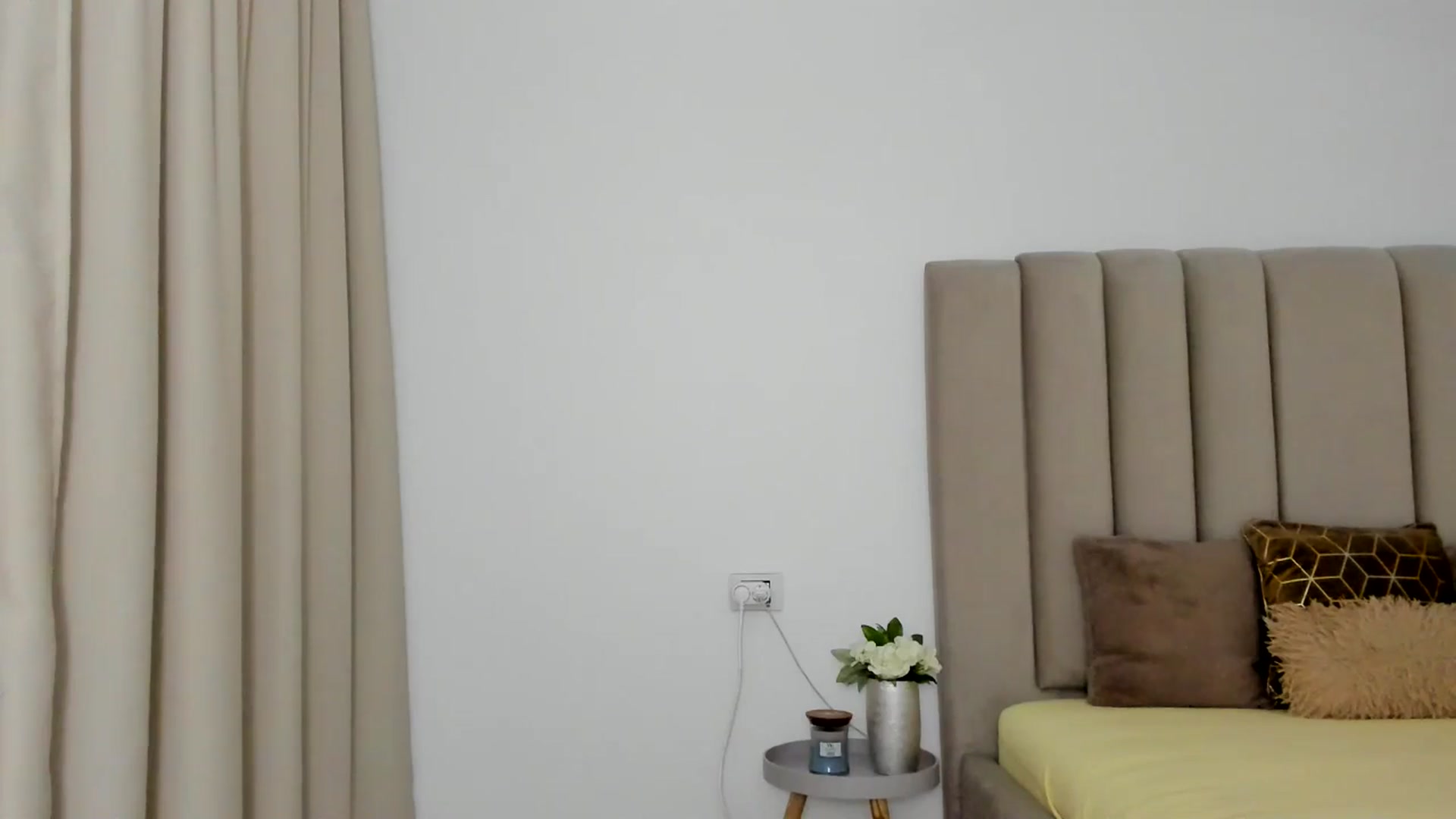 Gallery image thumbnail from Hrystina_'s myfreecams stream on, 01/29/2026, 17:11 image 7 of 20