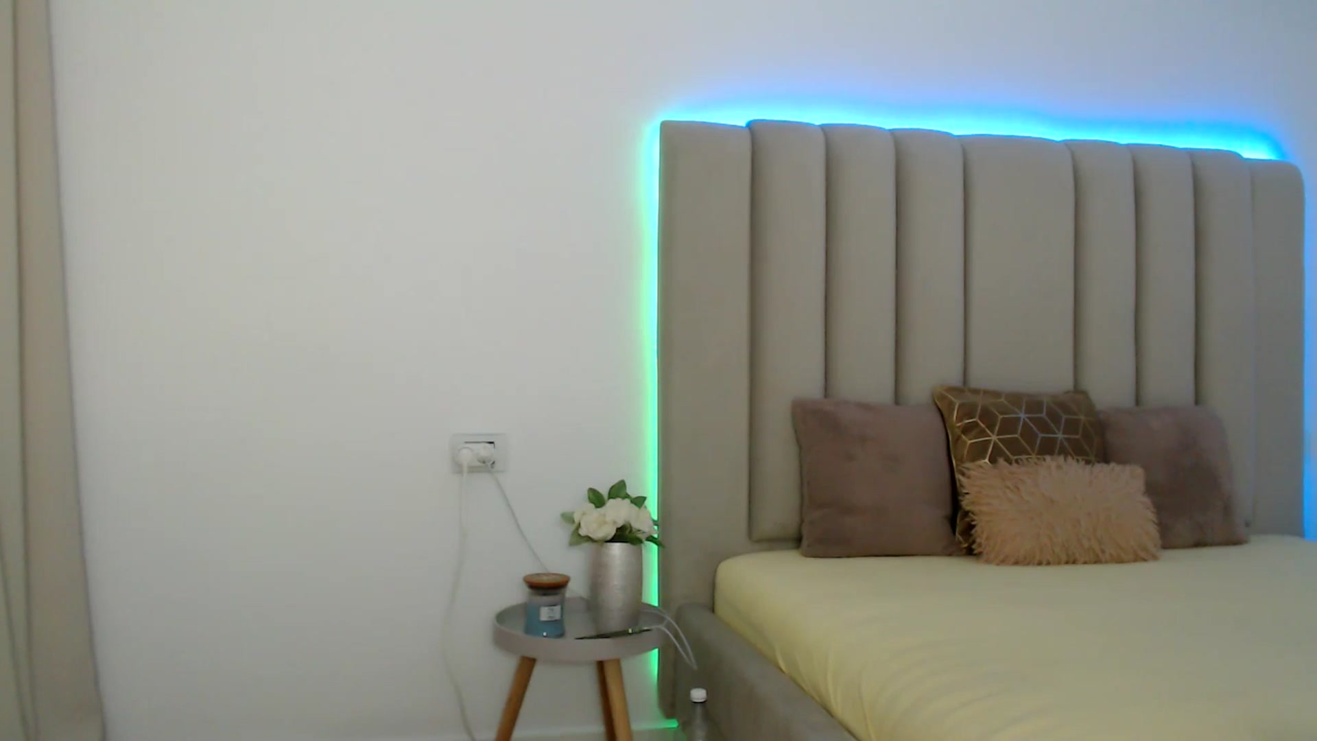 Gallery image thumbnail from Hrystina_'s myfreecams stream on, 02/02/2026, 18:10 image 3 of 20