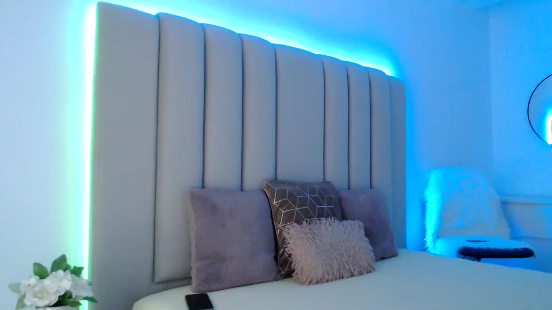 Gallery image thumbnail from Hrystina_'s myfreecams stream on, 02/02/2026, 18:10 image 1 of 20