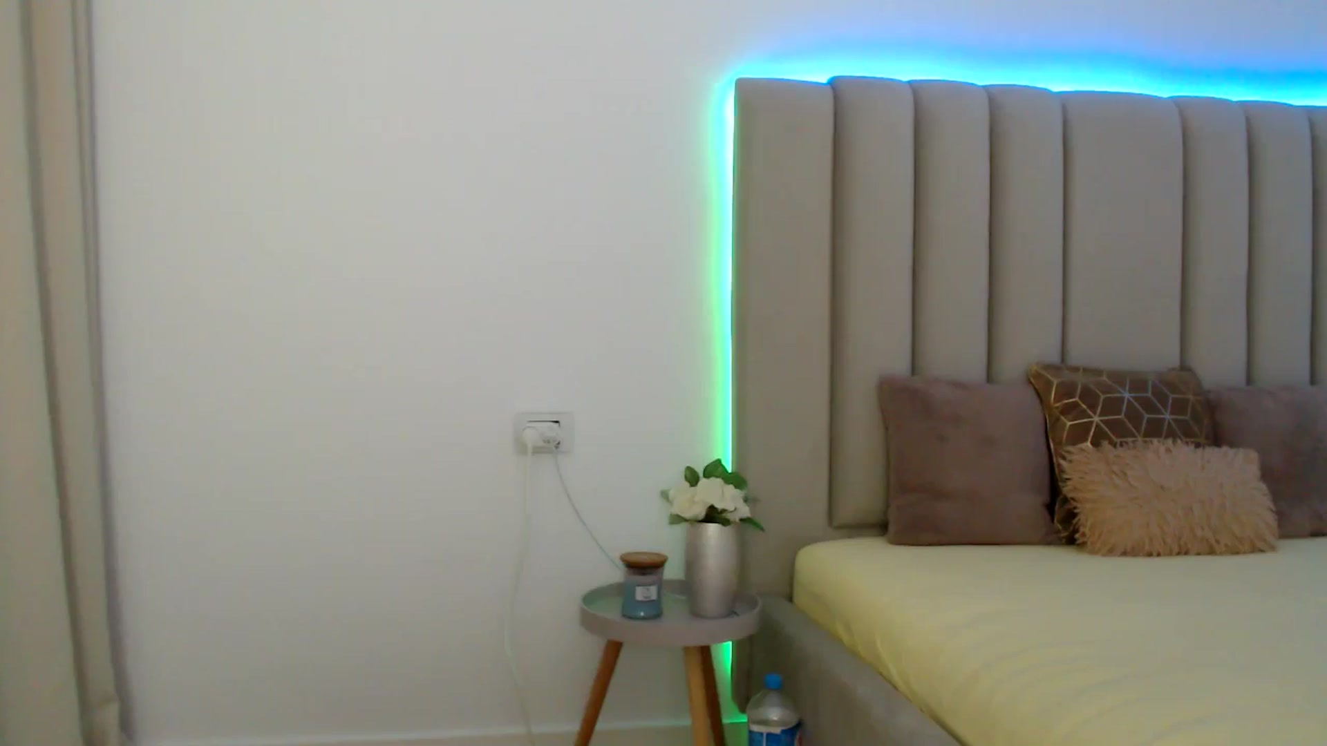 Gallery image thumbnail from Hrystina_'s myfreecams stream on, 02/03/2026, 15:52 image 19 of 20