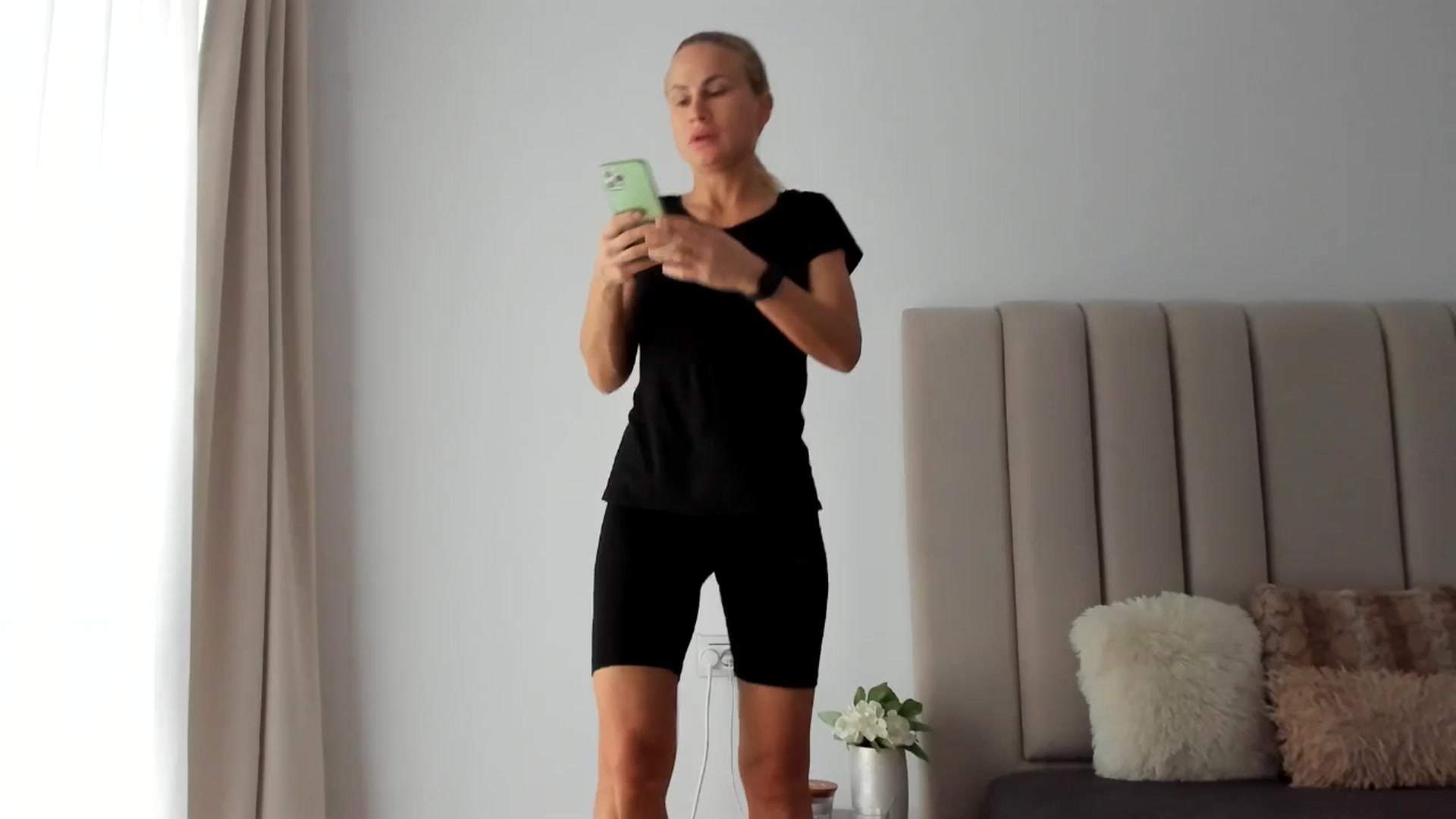 Gallery image thumbnail from Hrystina_'s myfreecams stream on, 02/18/2026, 16:08 image 18 of 20