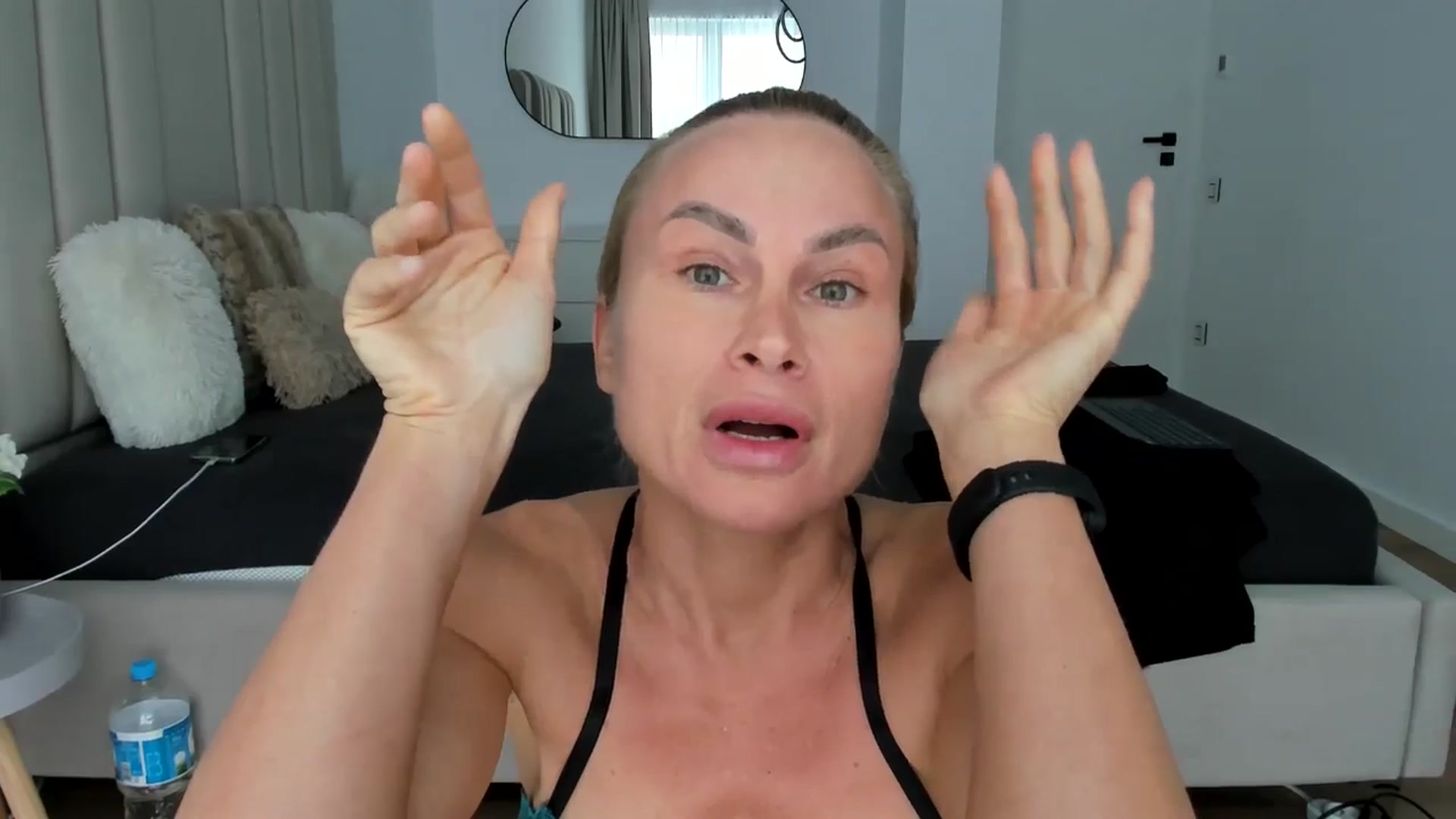 Gallery image thumbnail from Hrystina_'s myfreecams stream on, 02/20/2026, 16:53 image 8 of 20