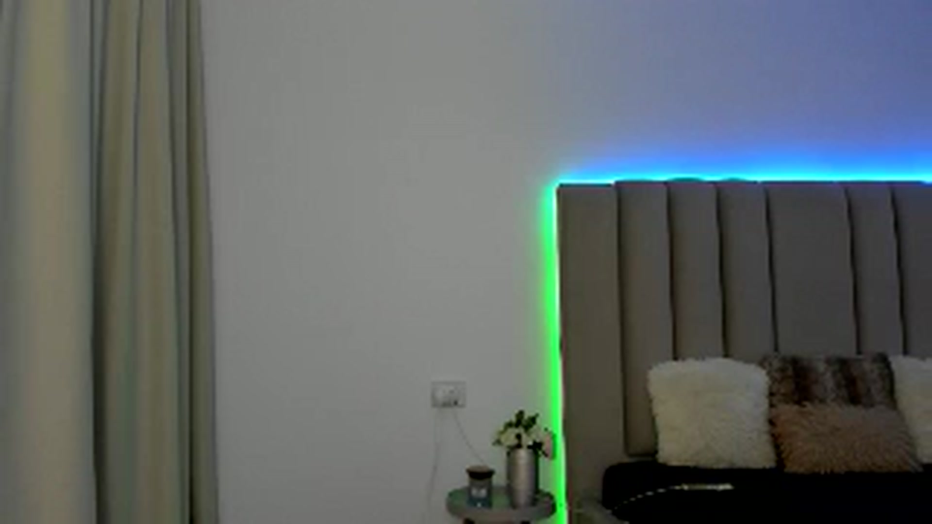 Gallery image thumbnail from Hrystina_'s myfreecams stream on, 03/02/2026, 16:53 image 17 of 20