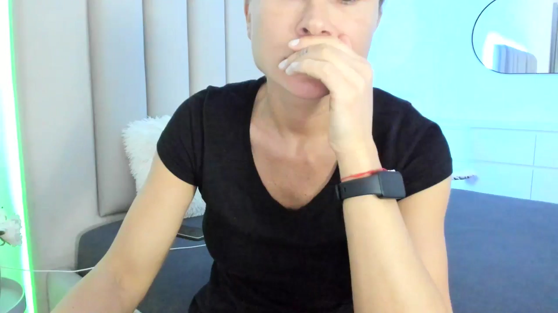 Gallery image thumbnail from Hrystina_'s myfreecams stream on, 03/02/2026, 17:35 image 12 of 20