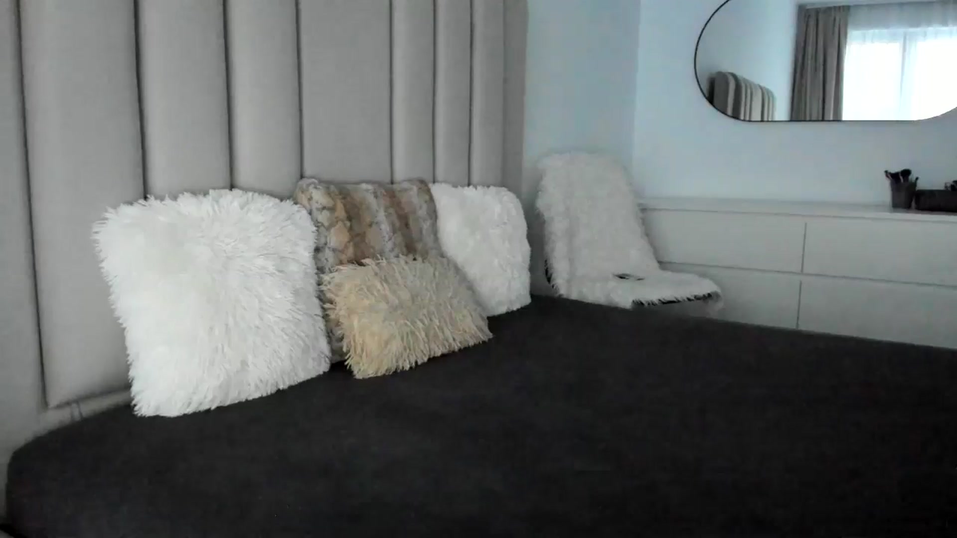 Gallery image thumbnail from Hrystina_'s myfreecams stream on, 03/03/2026, 17:53 image 8 of 20