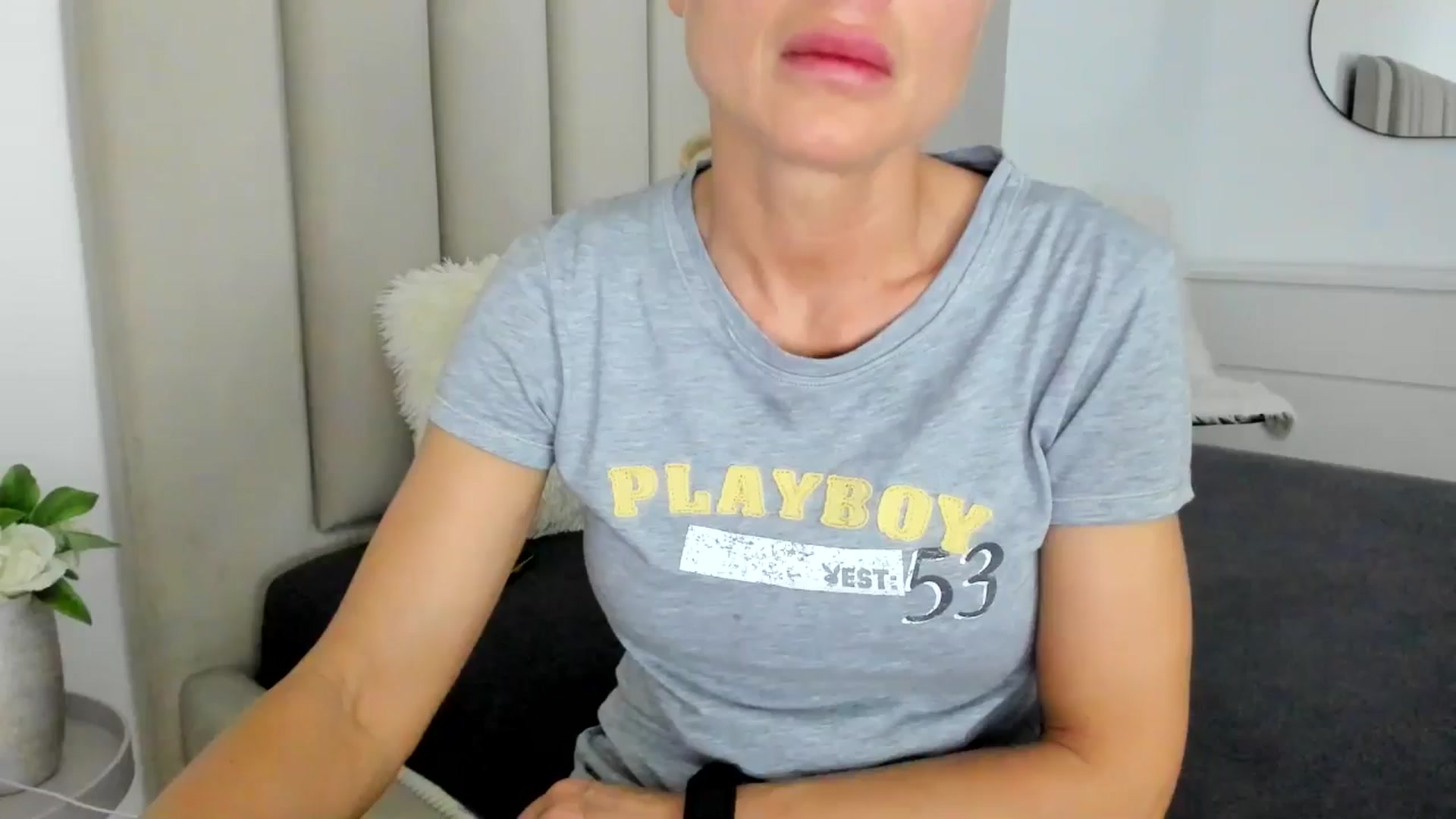 Gallery image thumbnail from Hrystina_'s myfreecams stream on, 03/05/2026, 17:03 image 18 of 20