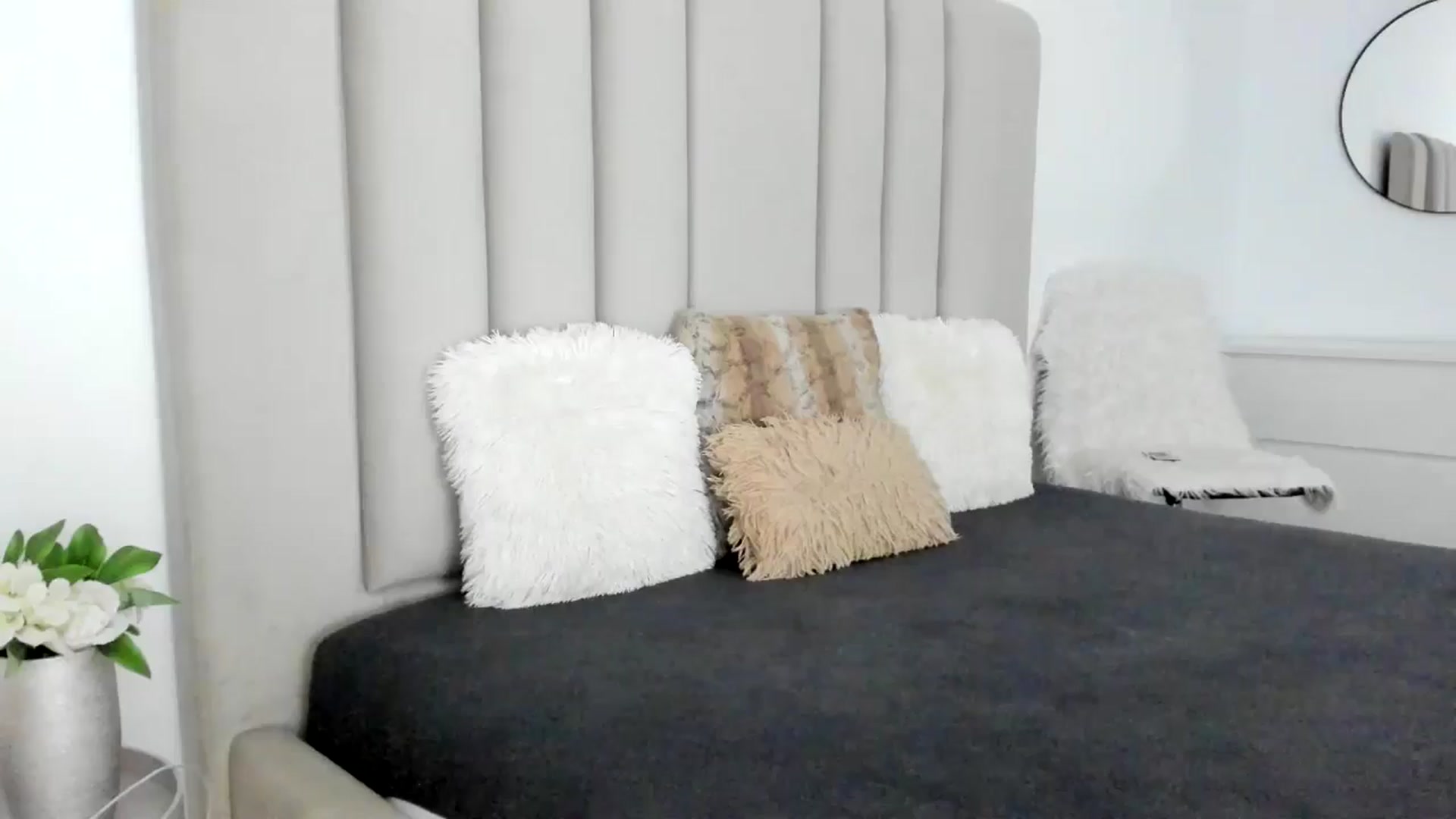 Gallery image thumbnail from Hrystina_'s myfreecams stream on, 03/05/2026, 17:03 image 10 of 20
