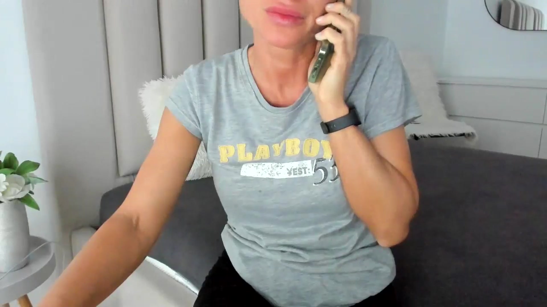 Gallery image thumbnail from Hrystina_'s myfreecams stream on, 03/05/2026, 17:03 image 4 of 20
