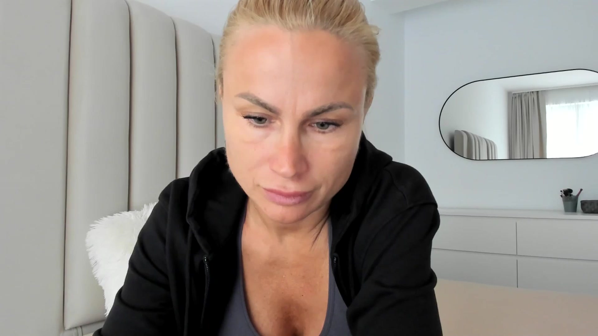 Gallery image thumbnail from Hrystina_'s myfreecams stream on, 04/30/2026, 13:30 image 2 of 20