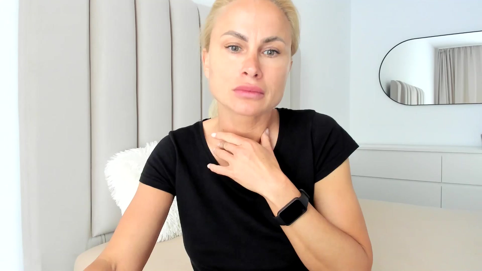 Gallery image thumbnail from Hrystina_'s myfreecams stream on, 05/02/2026, 15:13 image 18 of 20
